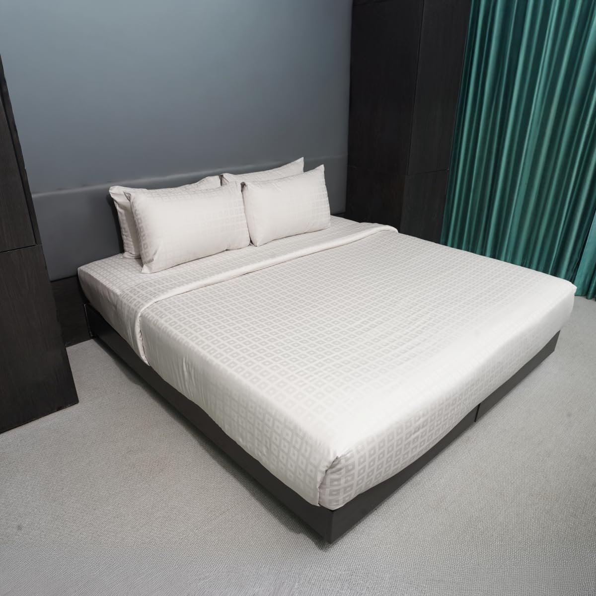 Luxury Duvet Cover | 300 TC | Silver Color | 100% Cotton | Check in Checks Design | 1 Duvet Cover for Bedroom, Living Room 92”x 102” inch-image-14
