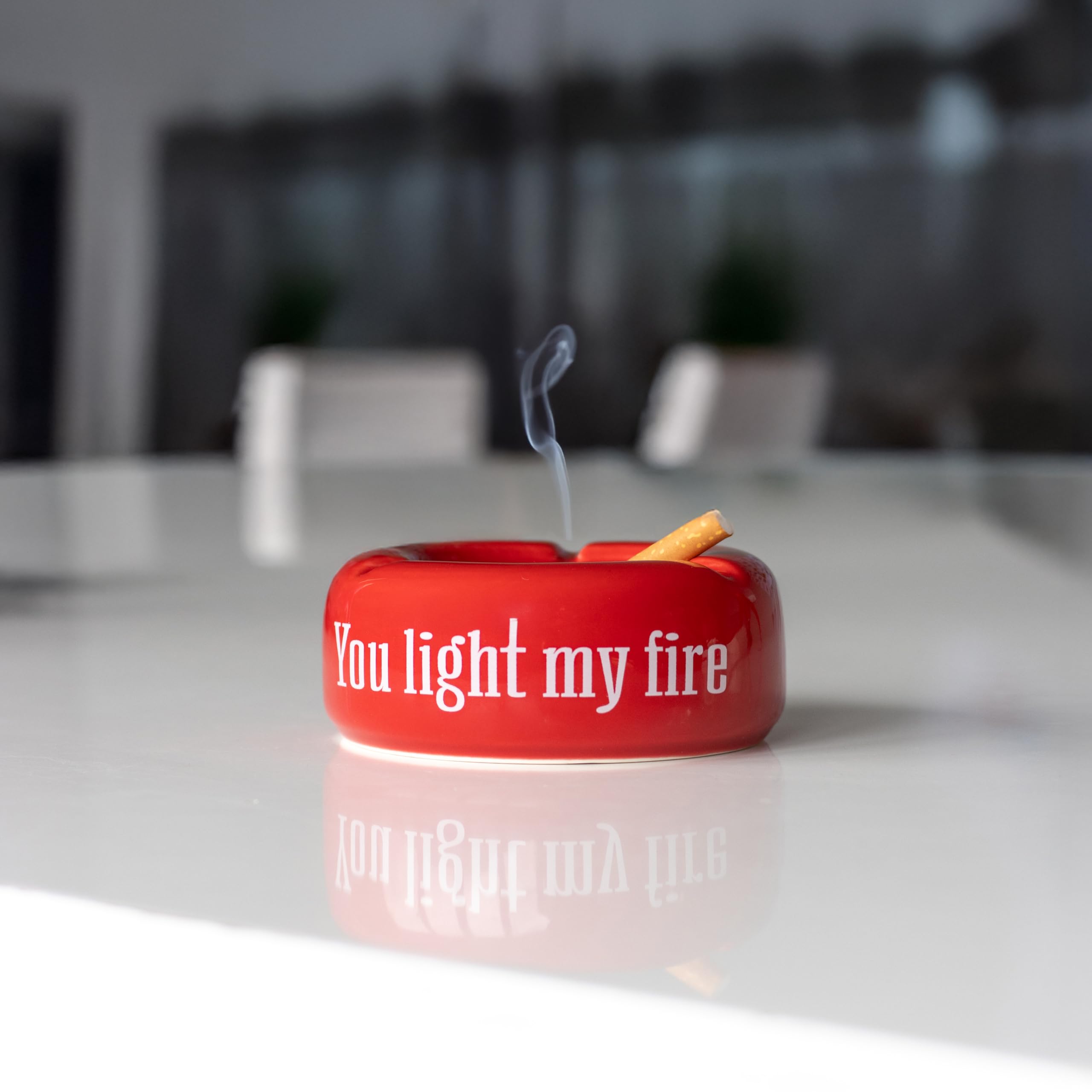 Fisura – Posacenere Rosso Con Scritta "You Light My Fire". Oggetto Originale In Ceramica Con Messaggio Ironico Per Casa, Balcone O Salotto. Misure: 10 X 10 X 4 Centimetri - 8