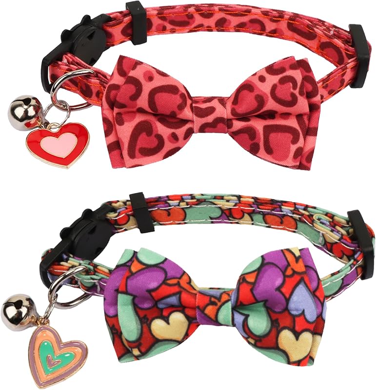 Coleira para Gatos com Laço Removível e Guizo ADOGGYGO, Estampas de Corações, Pacote com 2