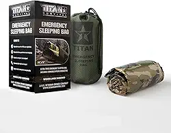 TITAN Survival Saco de dormir de emergência/Bivy térmico | Woodland CAMO | PE, 91,44 cm x 198,12 cm