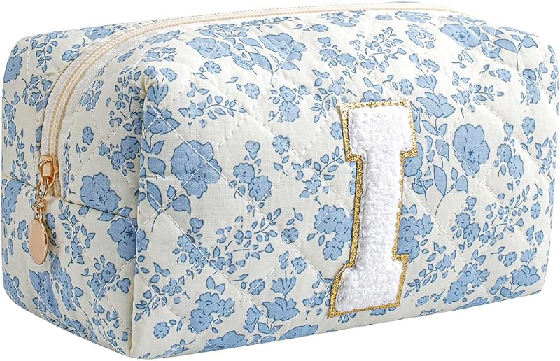 Necessaire Gleyemor de Algodão com Estampa Floral Azul e Patch de Inicial, Fechamento com Zíper