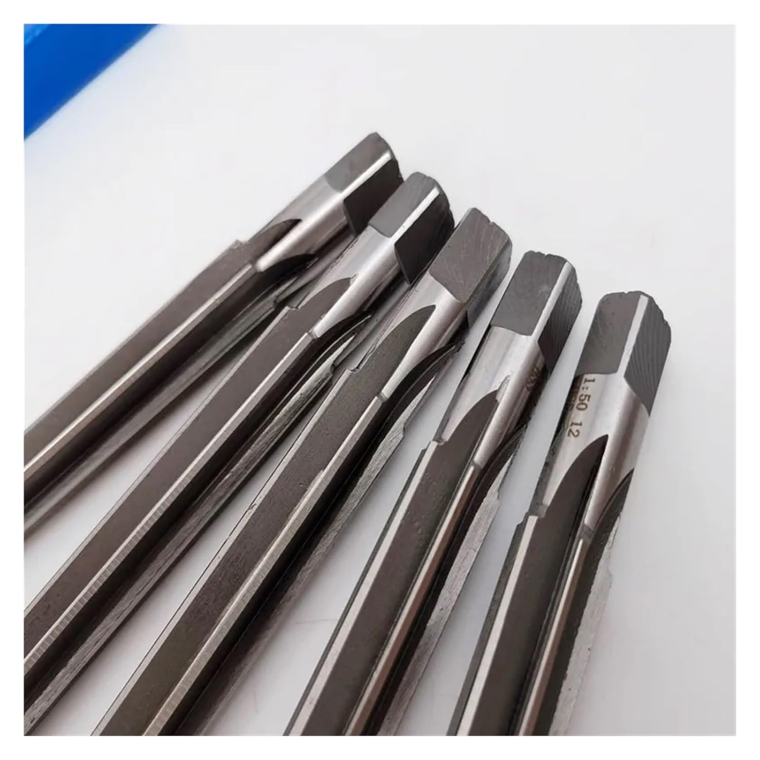 HSS Extension 1:50 Taper Machine Reamer 3-16mm, Manual Reamer for Machine Tool Hole Expansion and Precision Cutting(10mm)
