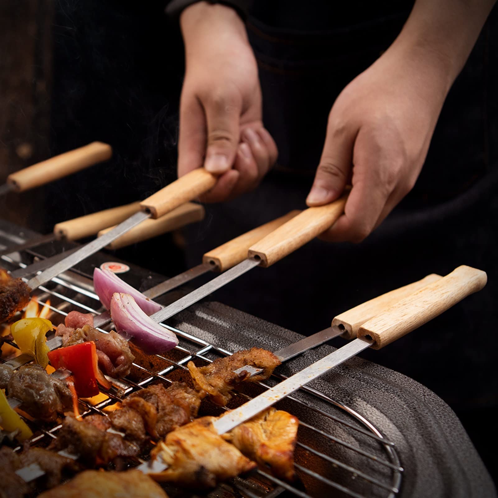 Spiedini per barbecue da esterno 8PCS Strumenti per lucidare Manico in legno Griglia Bastoncini per arrosti 43,5 cm Strumenti per barbecue da campeggio Set Borsa per riporre Kiit (Color : 6PCS Kewer