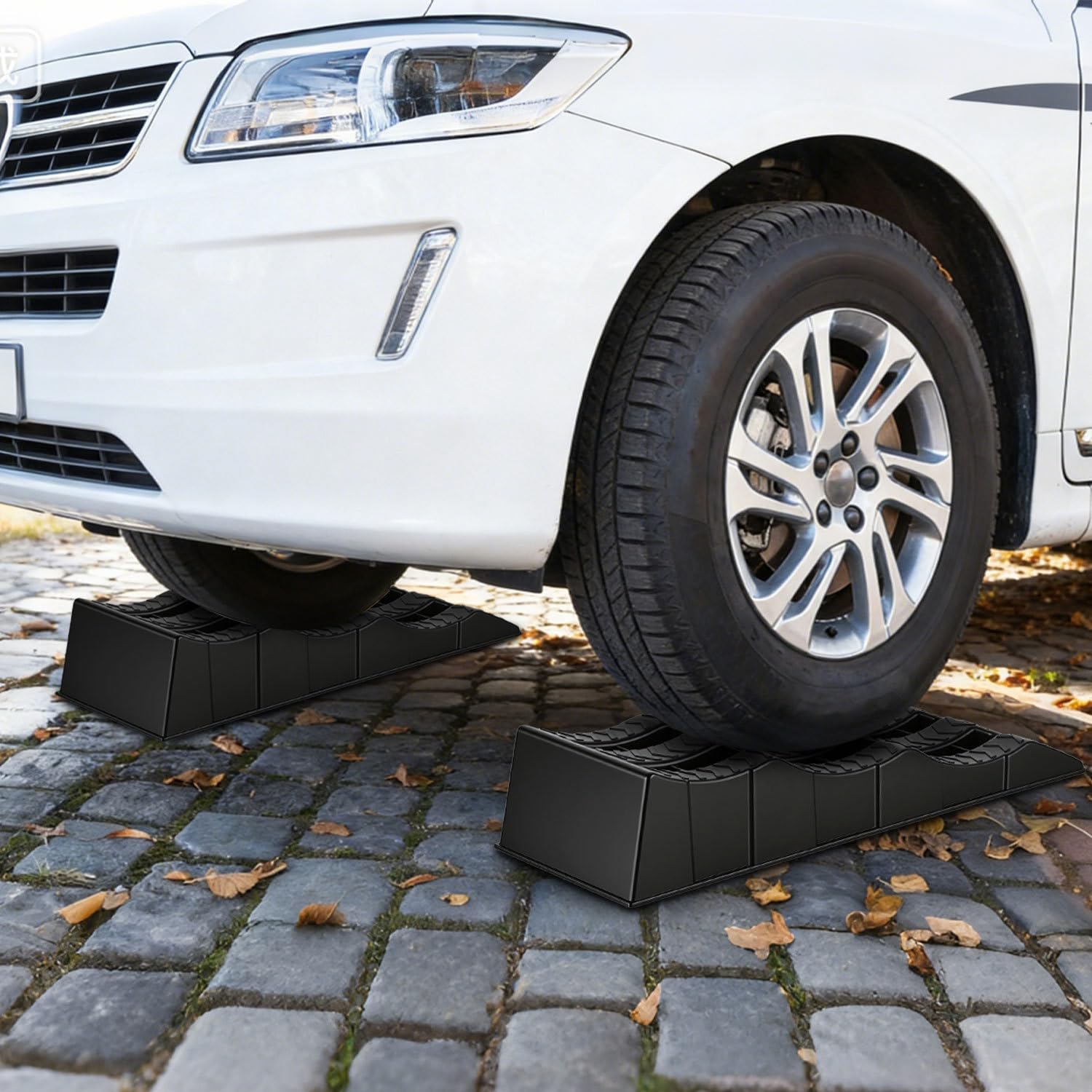 Kliny najazdowe do przyczepy kempingowej, 3-stopniowe, 4/7/10 cm, zestaw 2 szt. do 3,5 tony, antypoślizgowe kliny poziomujące HDPE do przyczep kempingowych, przyczep kempingowych i kamperów, w