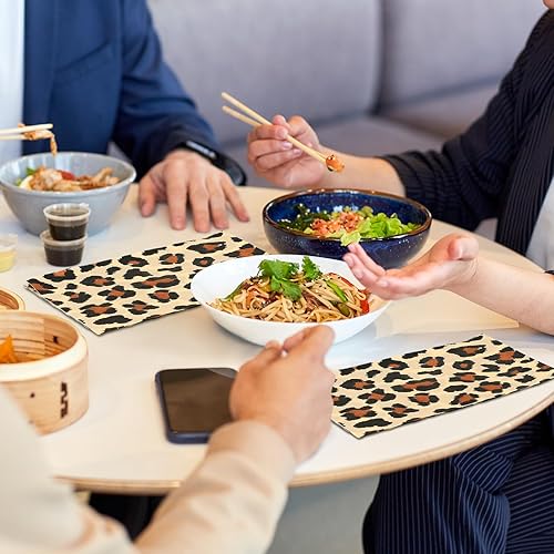 Vista 3 de Zonon Servilletas desechables con estampado de leopardo, toallas de mano desechables para baño, cóctel, cena, servilletas de papel decorativas