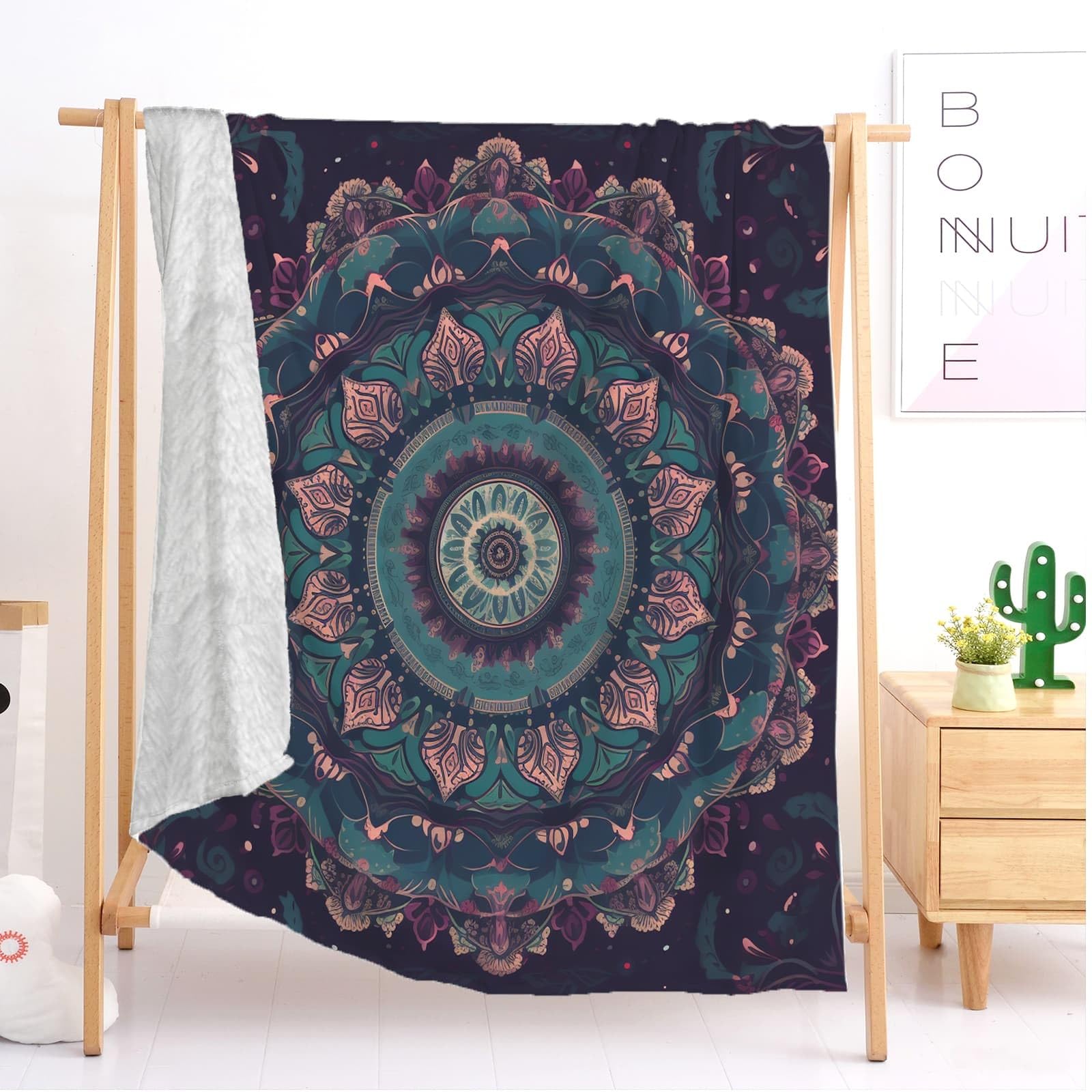 Lekki antystatyczny koc wełniany XXL 180 x 220 cm kwiatowy wzór mandala koc flanelowy super miękki ciemnofioletowy na łóżko sofa biuro ochraniacz na kolana łóżko samochód kemping plaża