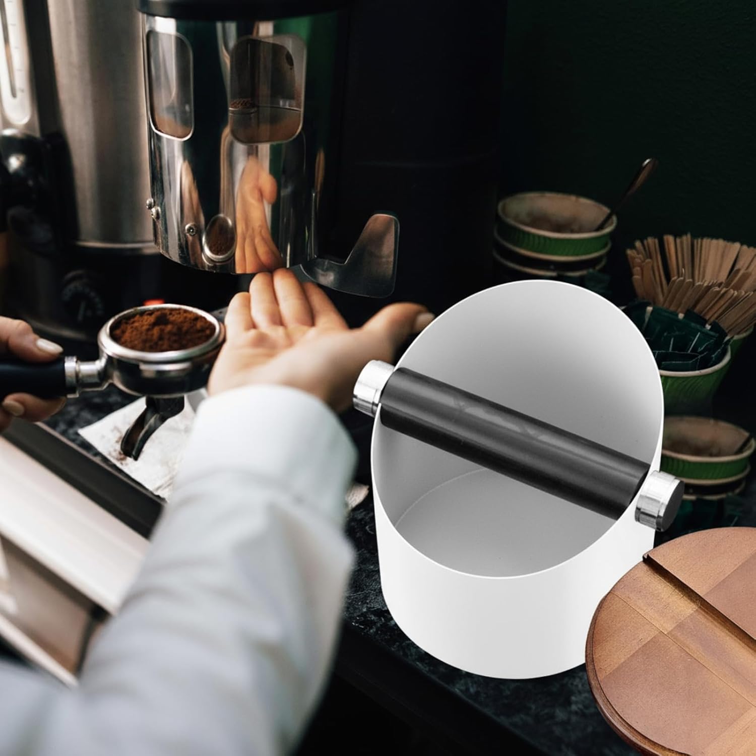 Espresso Knock Box with Walnut Lid for Coffee Grounds, Espresso Machine Accessory, Easy Disposal of Coffee Pucks, Removable Knock Bar(White,Round)