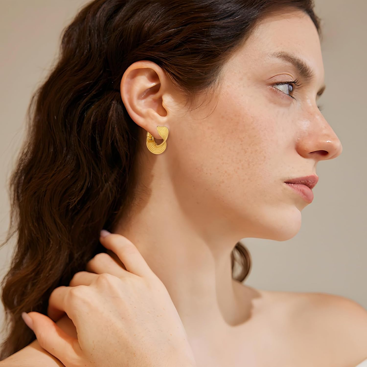 YUJIE Gold Chunky Twist Hoop Earrings Thick 18k Gold Plated Earrings for Women Trendy Jewelry - Image 4