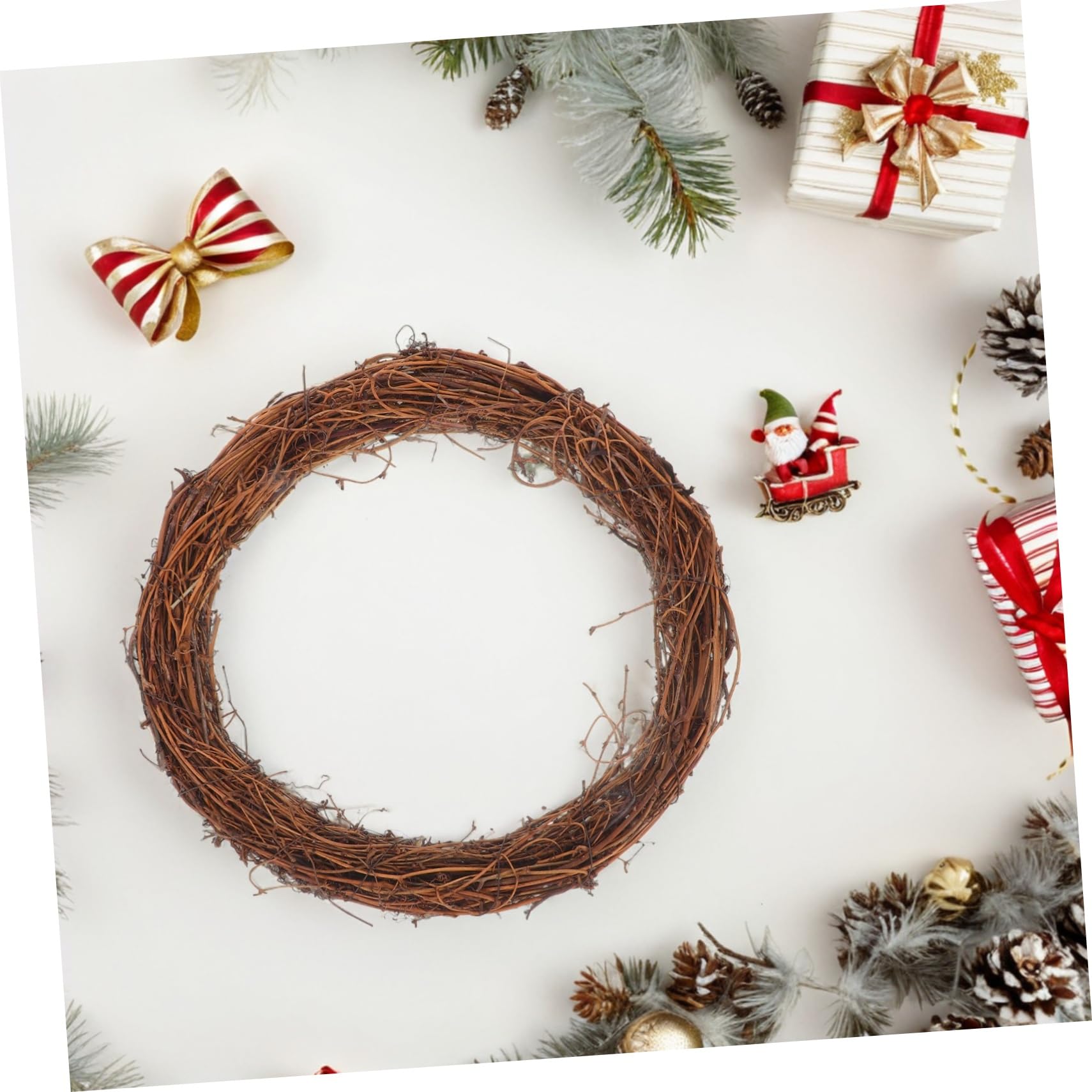 6stücke Rattankranz Runde Blumengirlanden für DIY-weihnachtsdekoration und Hochzeitsfeiern Hängekränze und Türkränze aus Rattanornamenten für Haustür und Wohndekoration