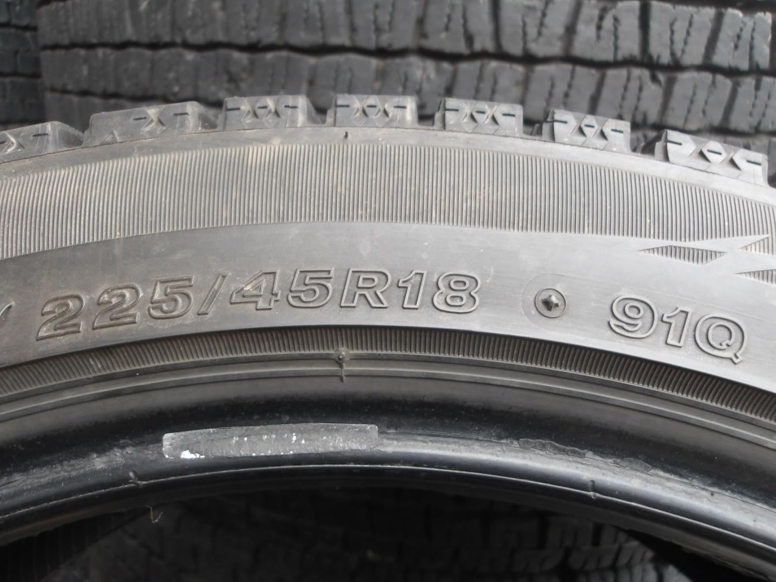Amazon.co.jp: P936-ソ1 225/45R18 冬4本セット スタッドレス 91Q 225