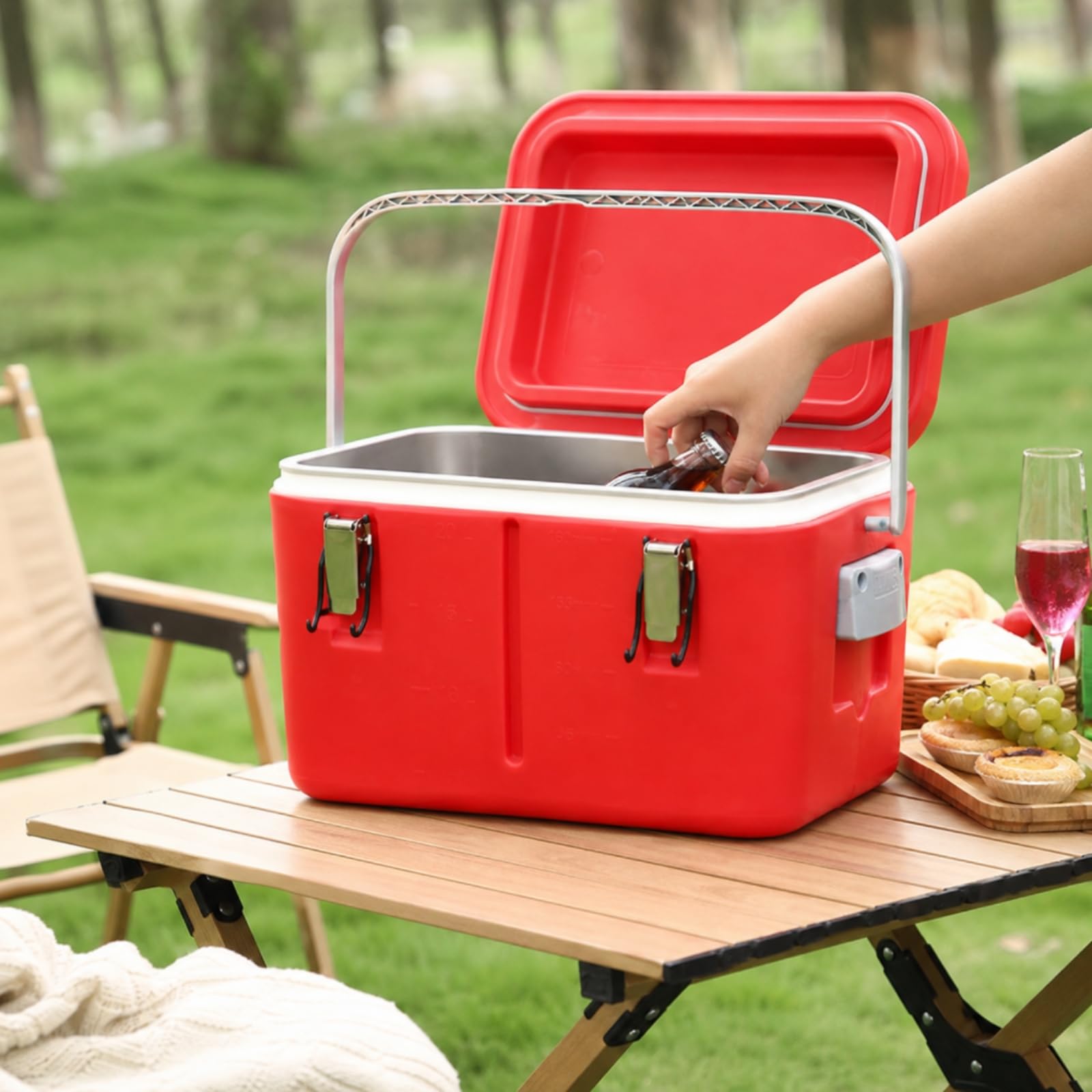 Isolierbox mit Edelstahleinsatz Isoliert Kühlbox mit Tragegriff Tragbar Isolierbehälter Metalldeckel für Autofahrten, Picknick