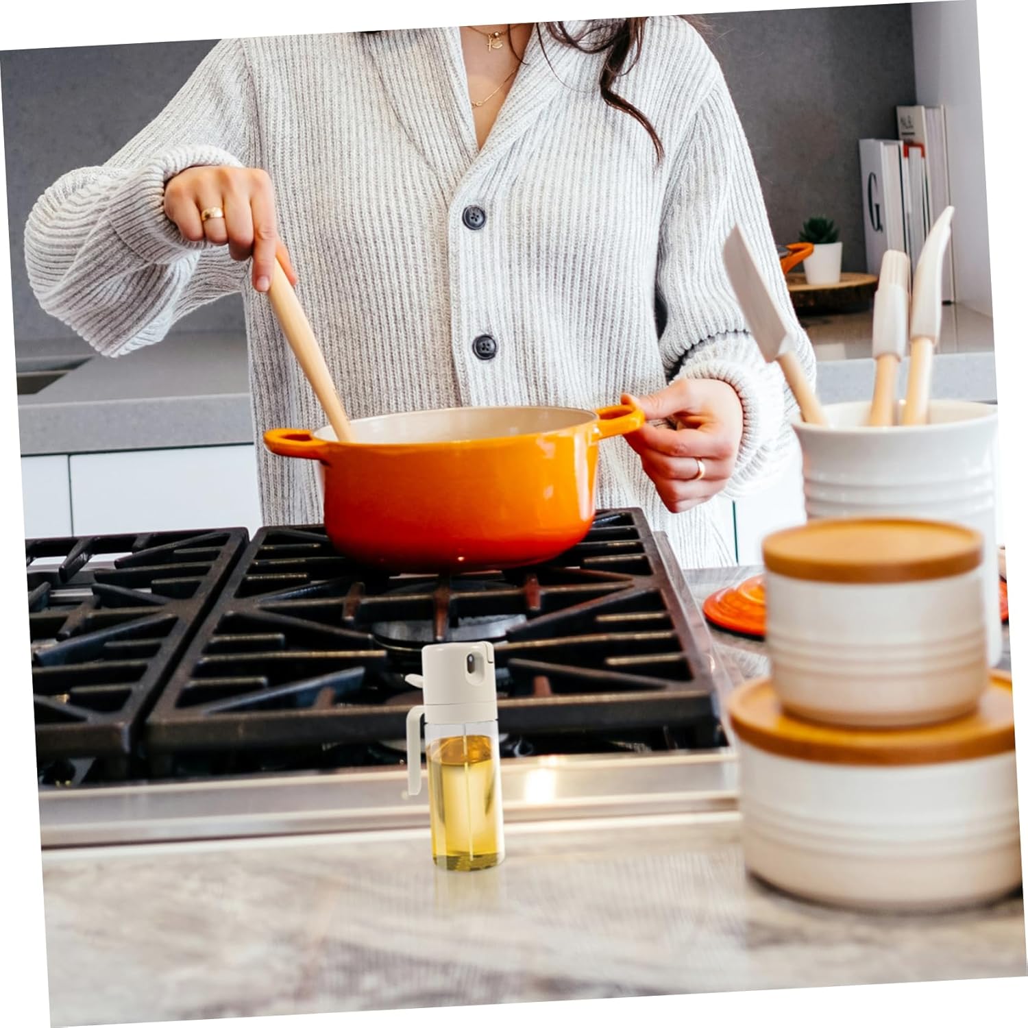 VOSAREA Capacity Kitchen Oil Dispenser Bottle with Dual Function Reusable Transparent Oil Sprout Container for Easy Pouring and Spraying Essential Cooking Tool