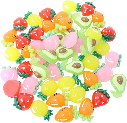 Honbay 50 cuentas de resina de frutas con parte trasera plana, lindos cabujones de limo de piña, fresa, melocotón, zanahoria, accesorios para el