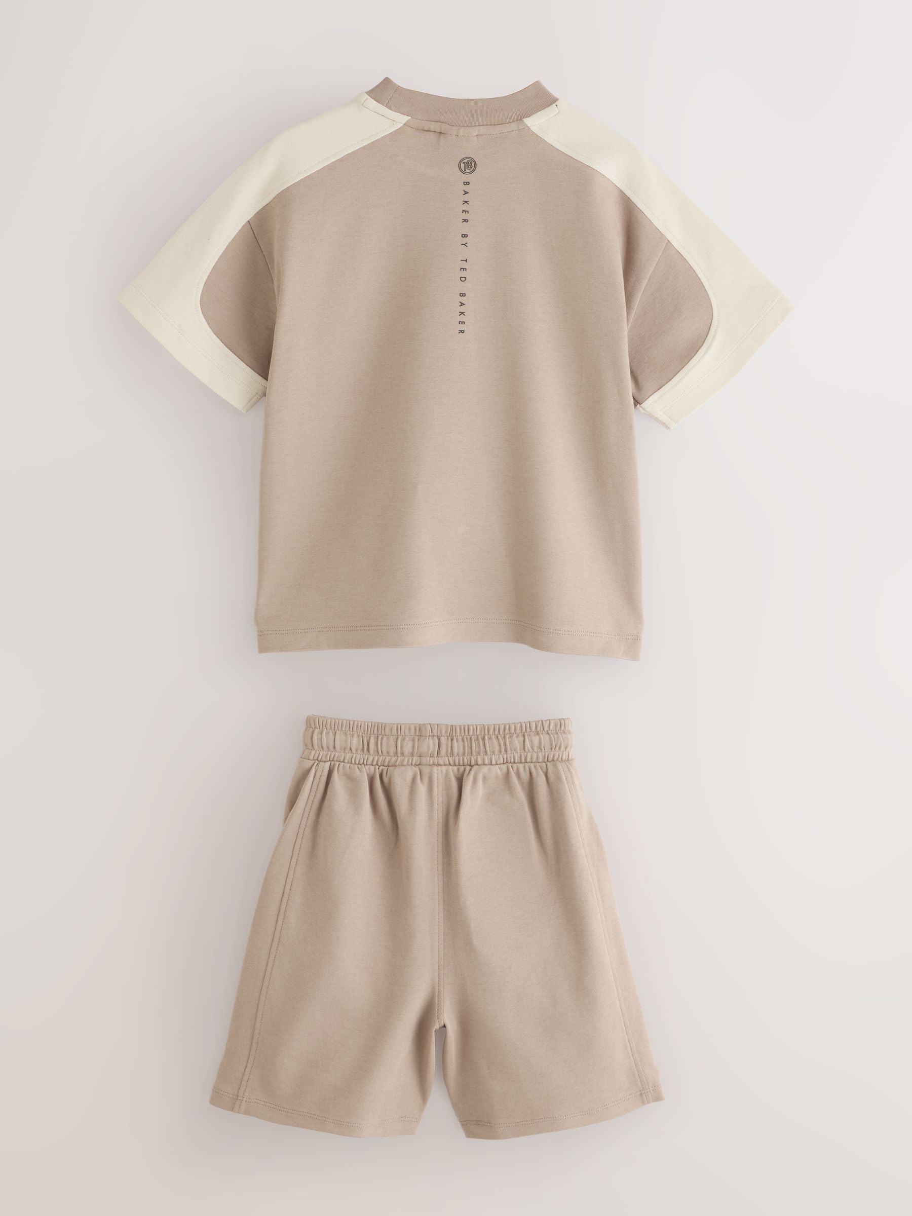 Jungen Oversized Fit T-Shirt und Shorts im Set