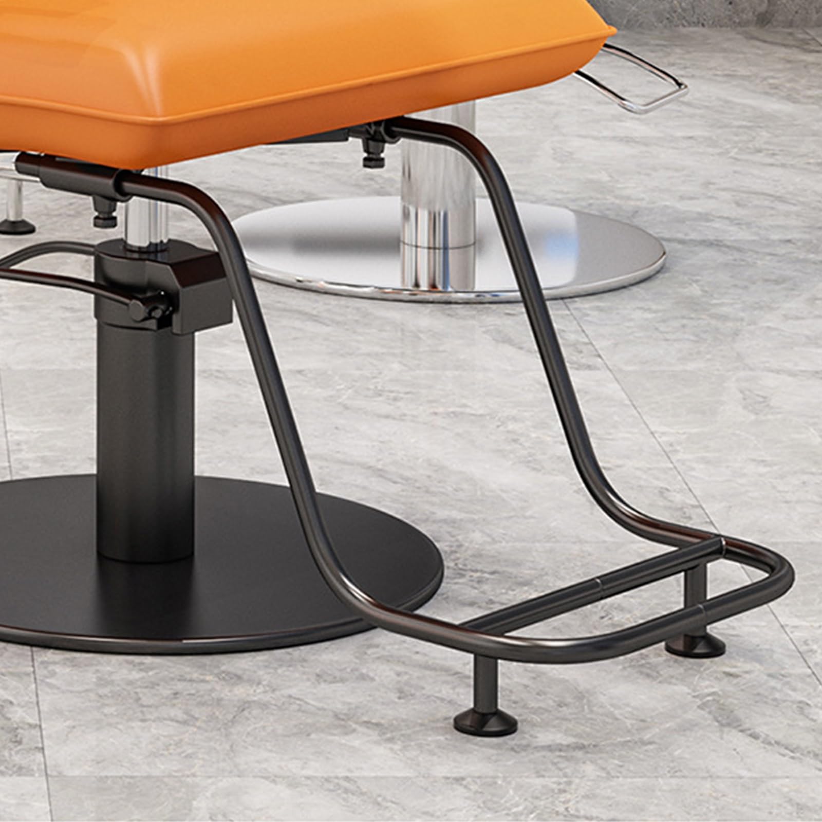 Niedrogie krzesło do salonu z podłokietnikami, obracany o 360°, hydrauliczny, skórzana, tapicerka, srebrna podstawa ze stali nierdzewnej i podnóżek, do salonu fryzjerskiego (szary)