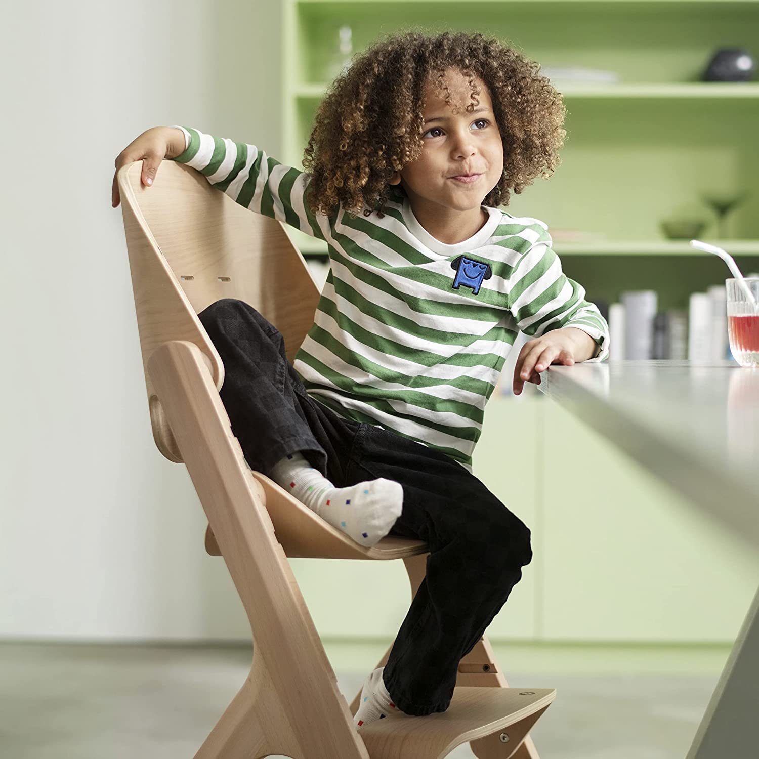 Maxi-Cosi Nesta Set Completo Seggiolone Pappa Bimbo 3.5-99 anni + Kit Neonato per un uso dalla nascita, Seggiolone reclinabile e regolabile, Riduttore Imbottito Neonato, 0-99 anni, Beyond Sky Grey