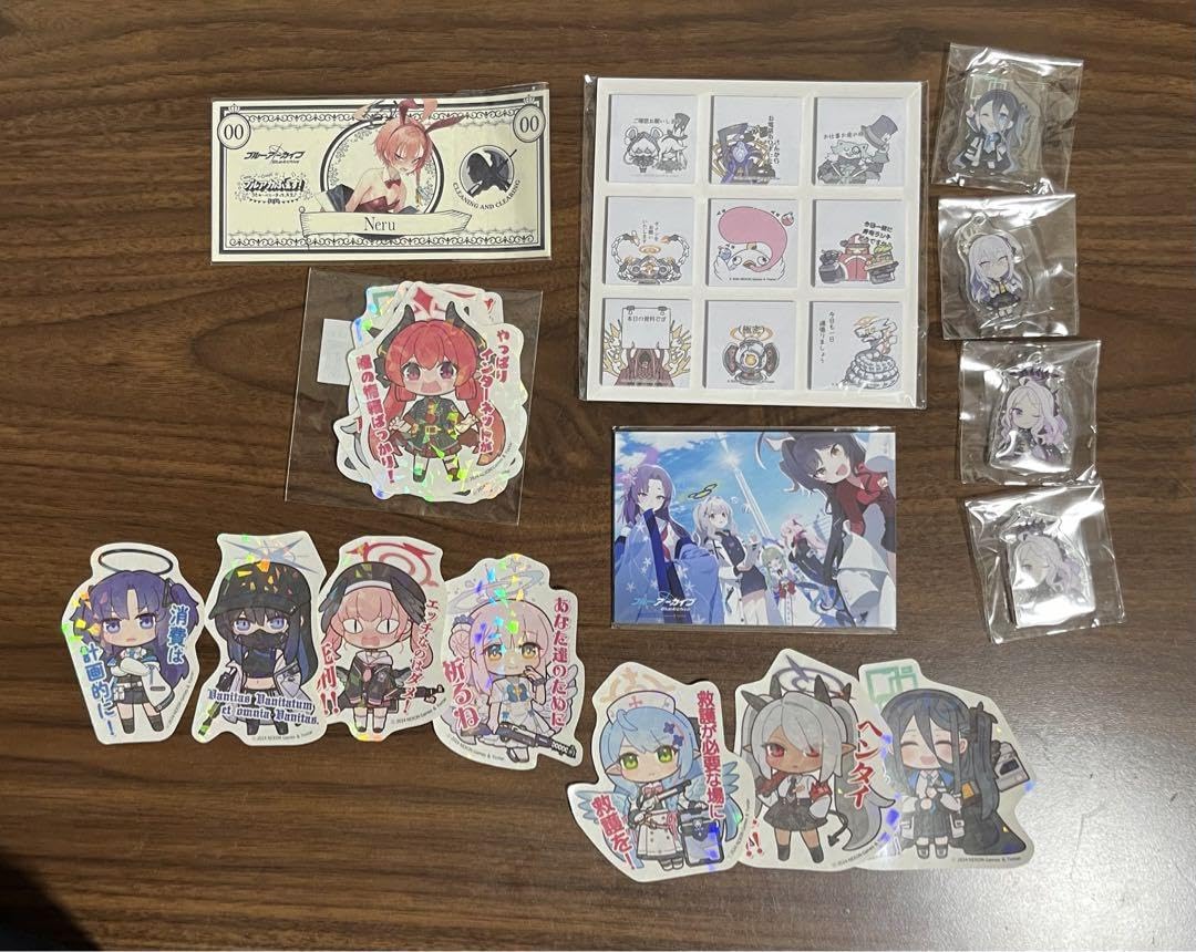 Amazon.co.jp: ブルアカふぇす グッズセット 会場キーホルダー等