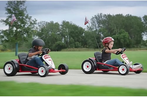 Miniatura 6 de Radio Flyer Kids Go Kart, Ultimate Outdoor Racing Cart for Ages 3 to 8 Years Old, Red Rojo con casco