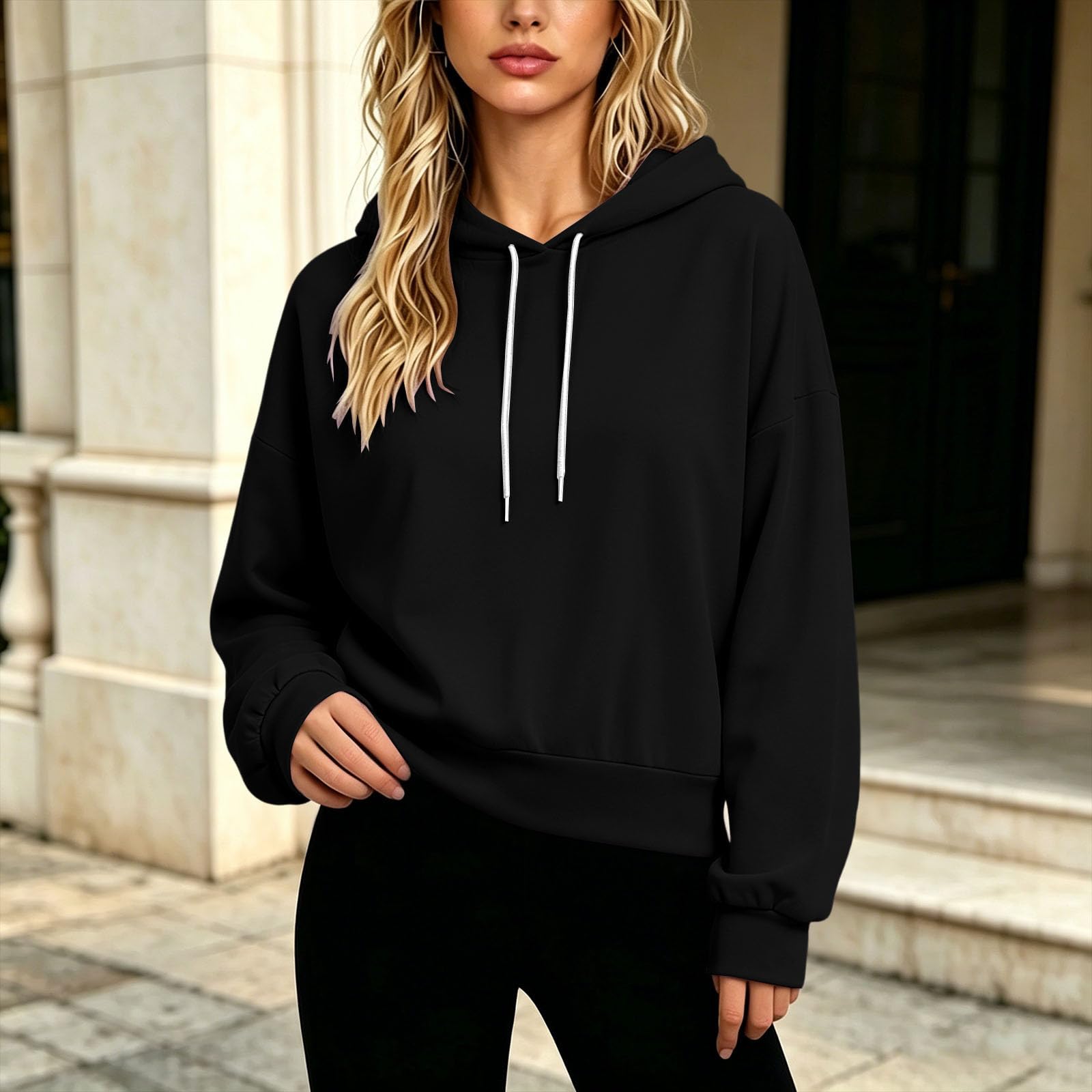 Felpa con Cappuccio Corta da Donna, Tinta Unita, Ampia, per Autunno e Inverno. Felpa Tinta Unita Donna
