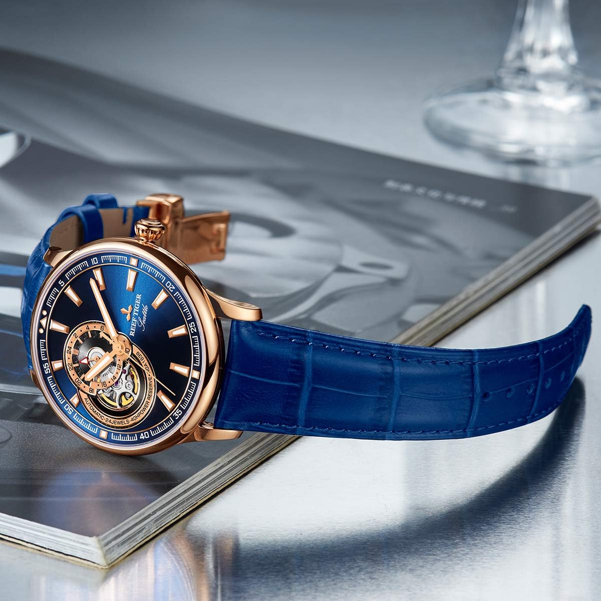 ساعت مچی مردانه ریف تایگر مدل RGA1639-PLLبا بند چرمی