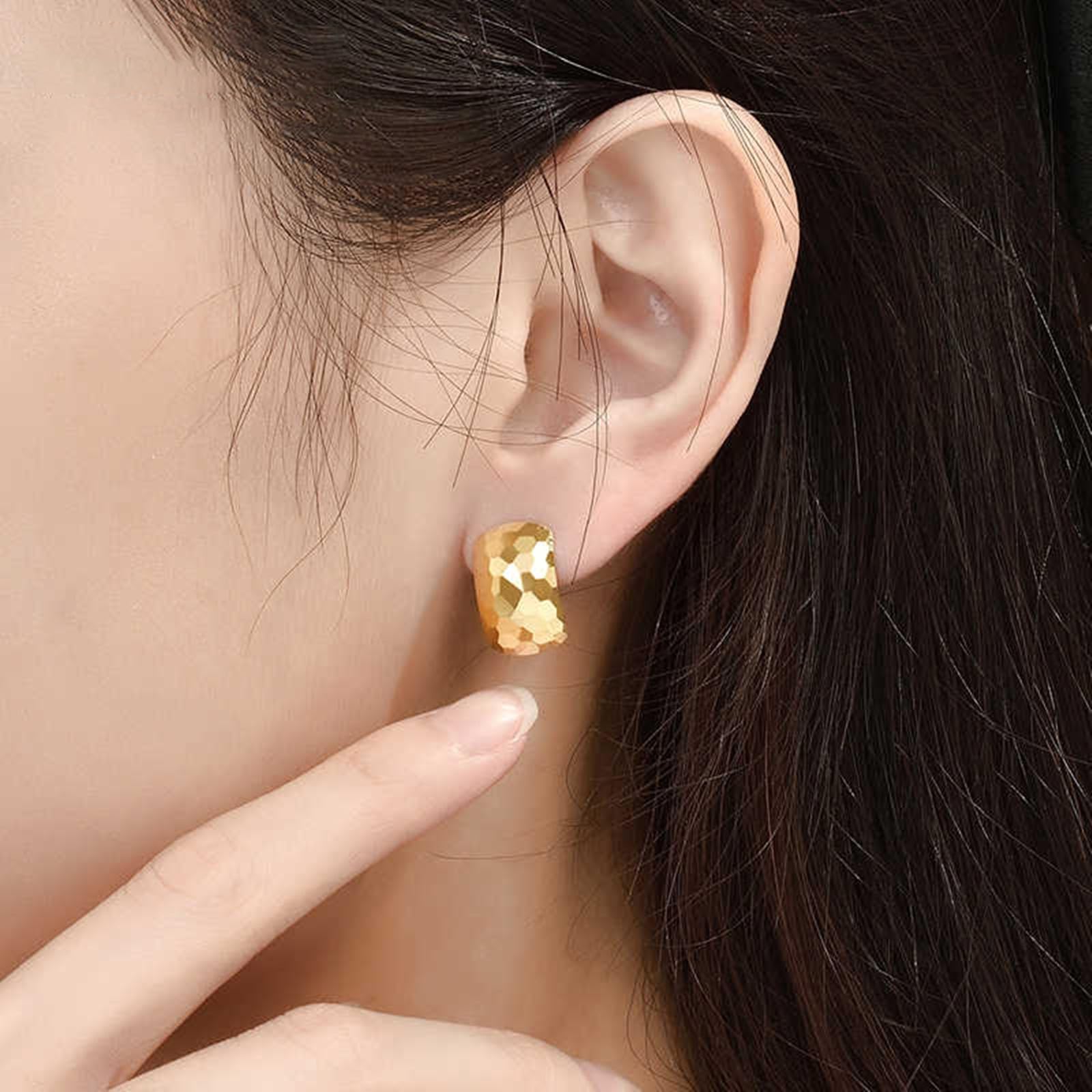 Pendientes de aro dorados pequeños de oro amarillo con patrón de panal, aretes amarillos para mujer