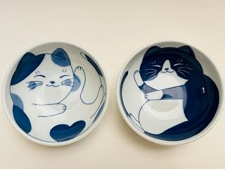 Japanese 4.8 Inches Diameter Bowl Set Ceramic Cute Cats Design Mike and Hachi Appetizer Dessert Sushi Sauce Set of 2