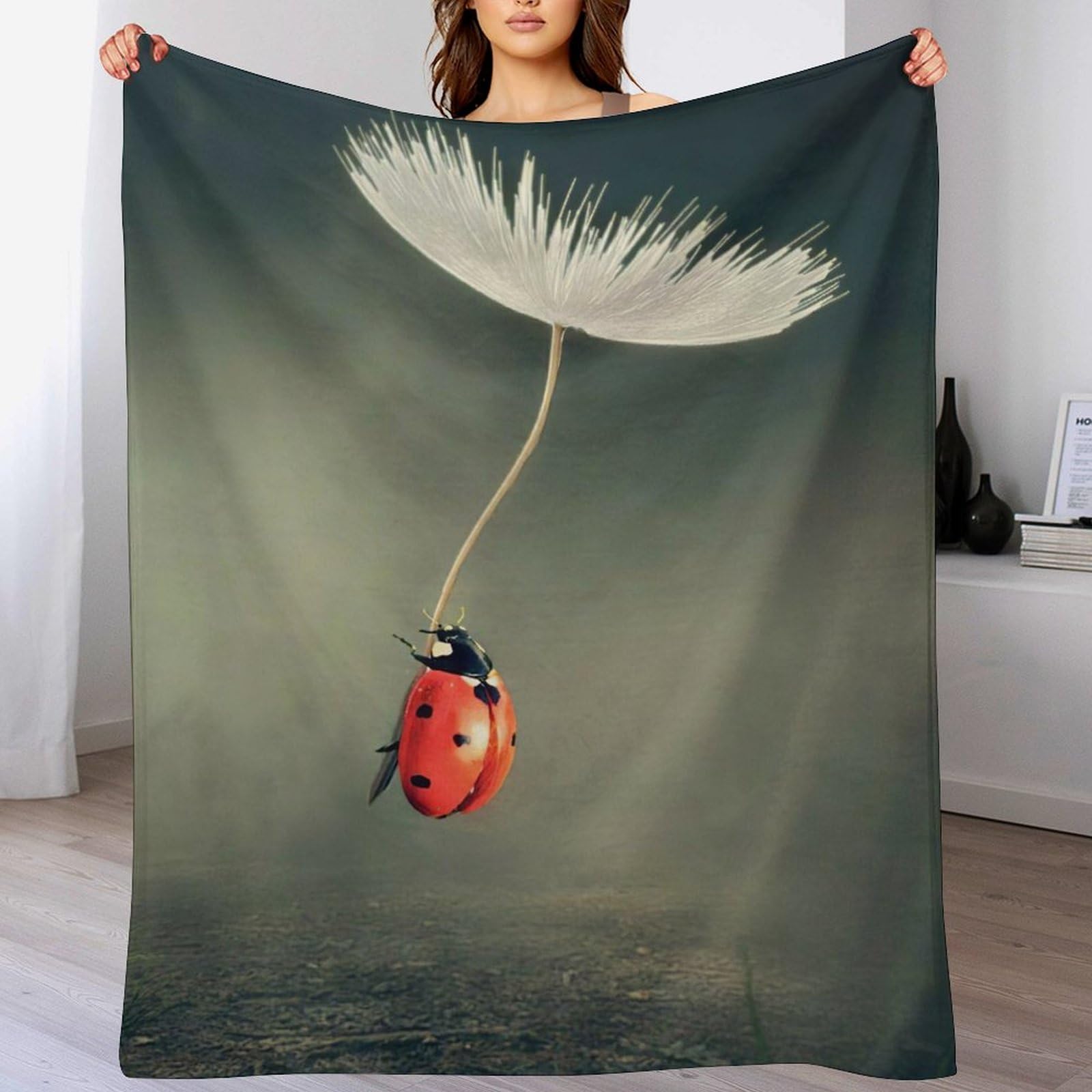 Plaid coccinelle en couverture polaire pour canapé de taille 150x200cm