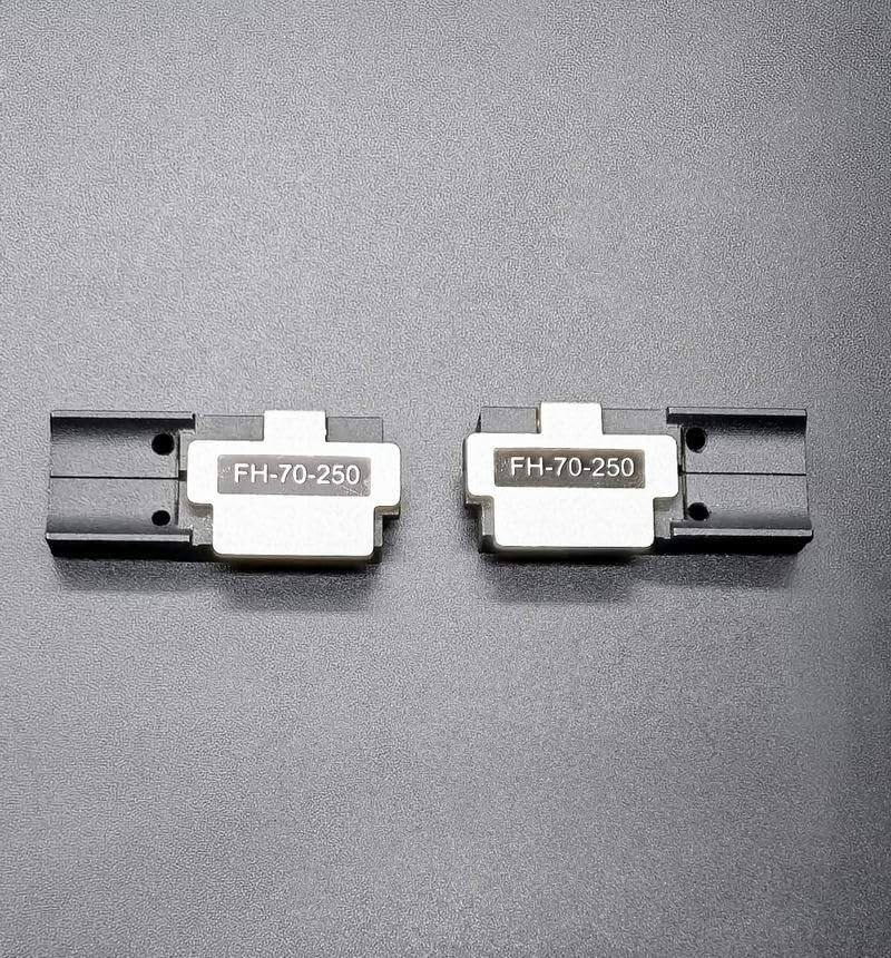 (2pcs/Set) FSM-90R FSM-88R FSM-70R FSM-70R+ Splicer Ribbon Fiber Holder Fixture Chuck FH-70-900 for Fujikura FSM-90R FSM-88R FSM-70R FSM-70R+ Splicer