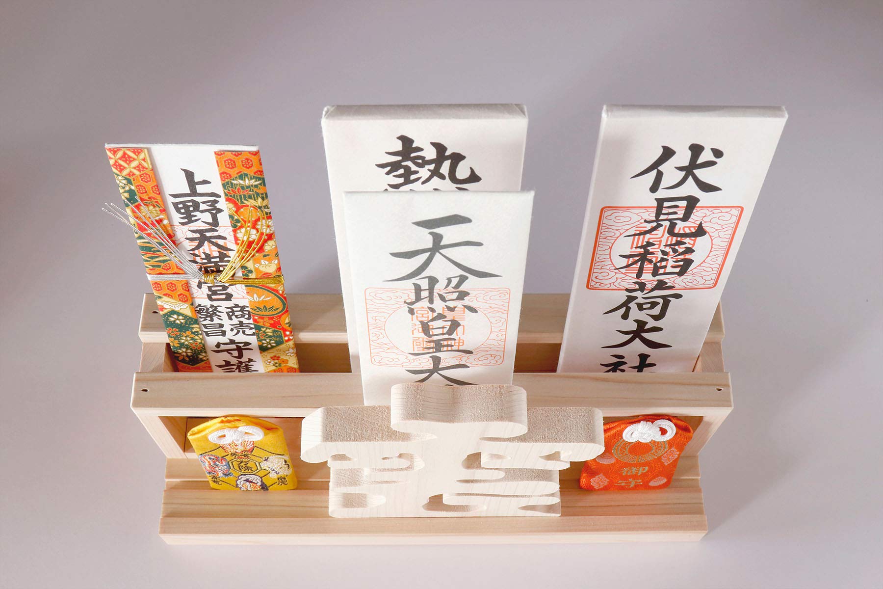 Amazon かんたん神棚 雲 カーテンレールに取り付け お札入れ お札立て 棚に置く モダン神棚 やまこう 神棚