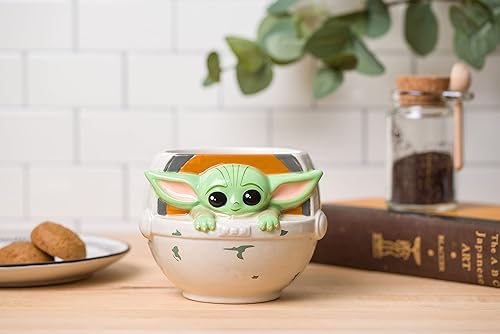 Miniatura 31 de Silver Buffalo Star Wars The Mandalorian Grogu - Taza de cerámica con tapa de rana esculpida, 18 onzas
