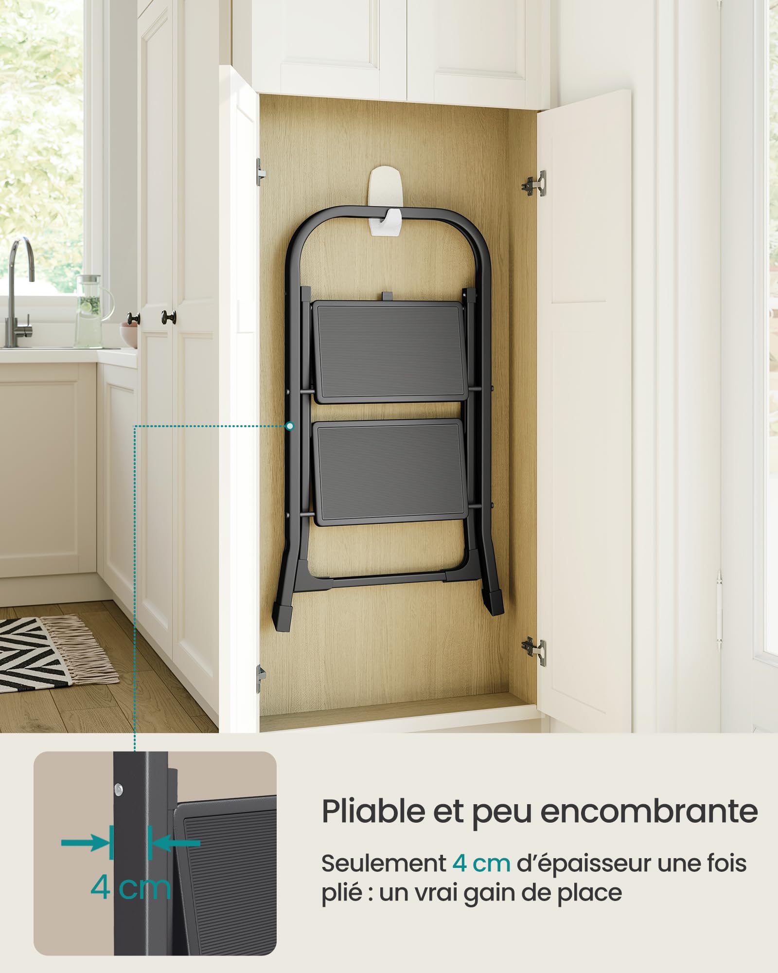 SONGMICS Marchepied 2 Marches Pliable, Escabeau, Verrou de Sécurité, Facile à Ranger, Charge 150 kg, Noir GSL012BZ01