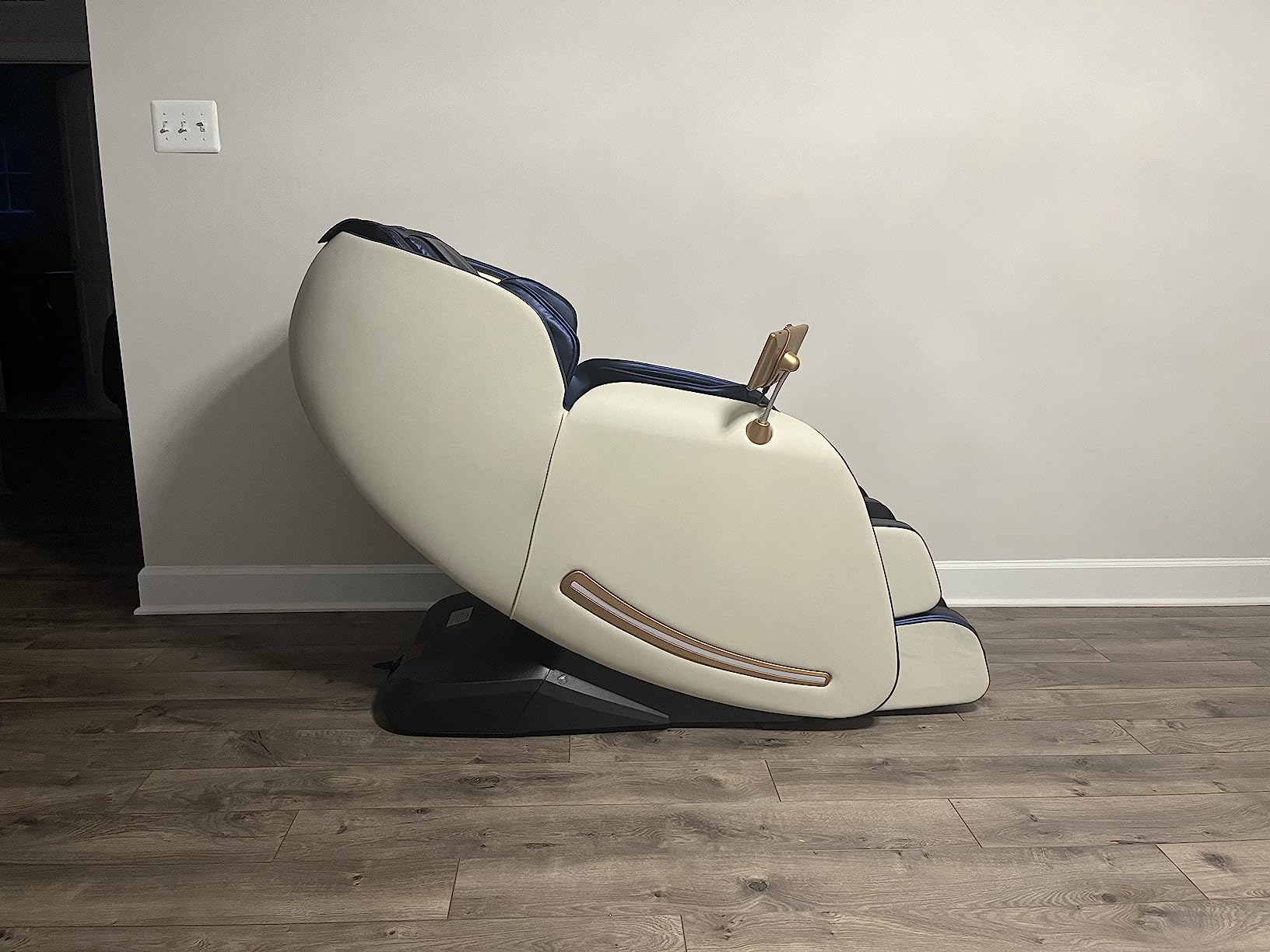Real Relax® Zero Gravity Massage Chair COASTAL REST