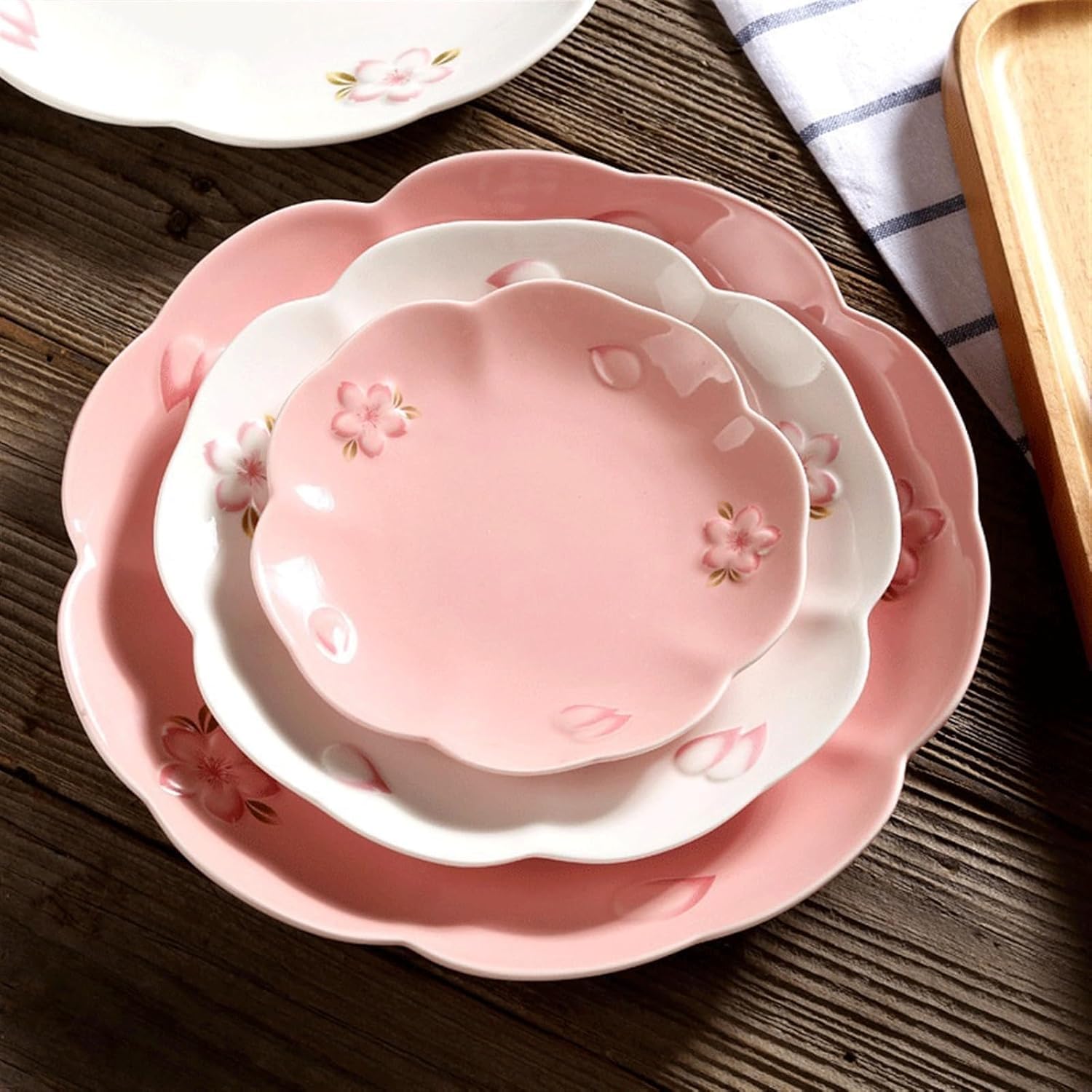 Ręcznie malowany talerz ceramiczny, wytłaczany wzór kwiatu wiśni, talerz do jadalni na stek, sałatkę, deser, zastawę kuchenną