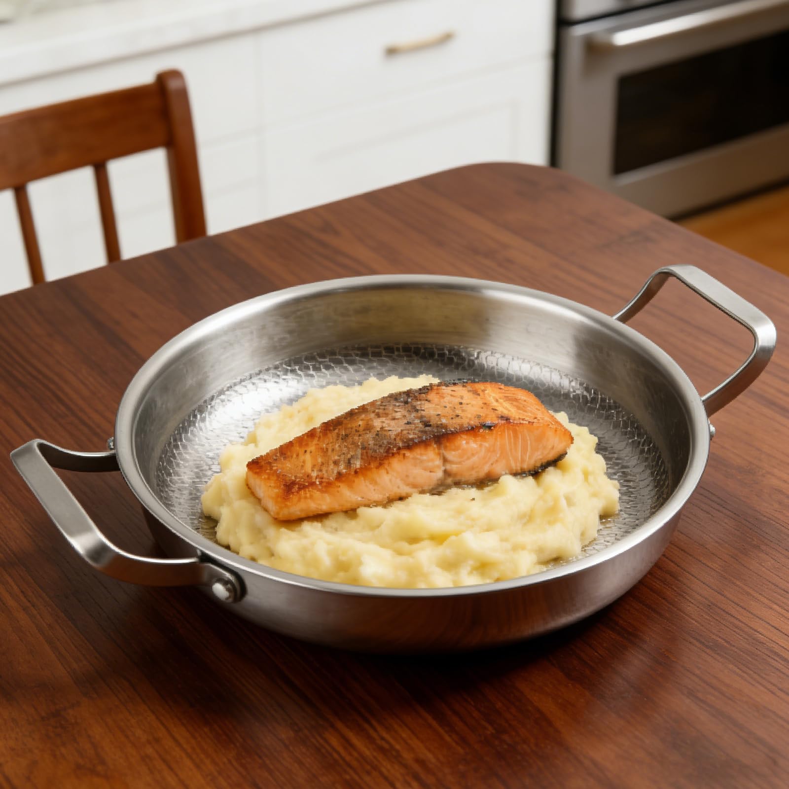 Padella in acciaio inox titanio martellato, 28 cm, padella professionale senza rivestimento, padella a induzione per tutti i fuochi con coperchio in vetro, batteria da cucina a triplo strato in