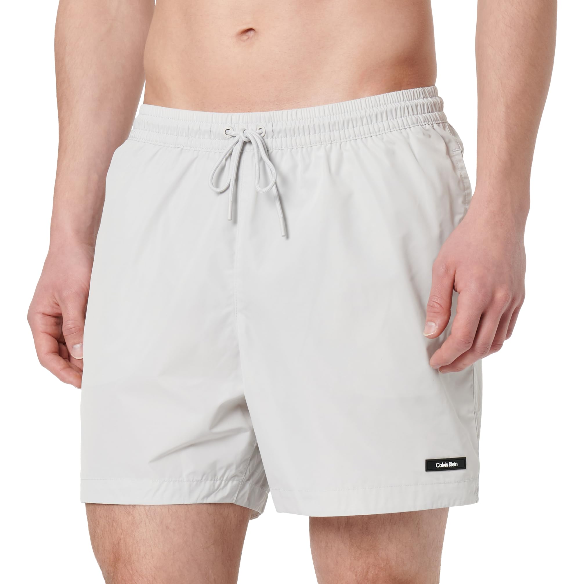Mode von Calvin Klein & Tommy Hilfiger