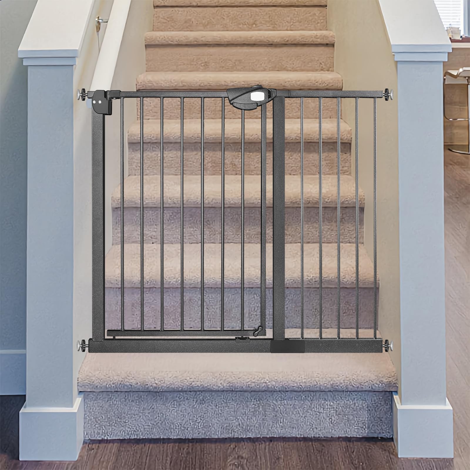 SAILUN Baby Safety Gate for Doorways & Stairs, Adjustable 105-115 cm, Auto Close Child Safety Gate with Double Lock, Pressure Fit No Drilling, Black