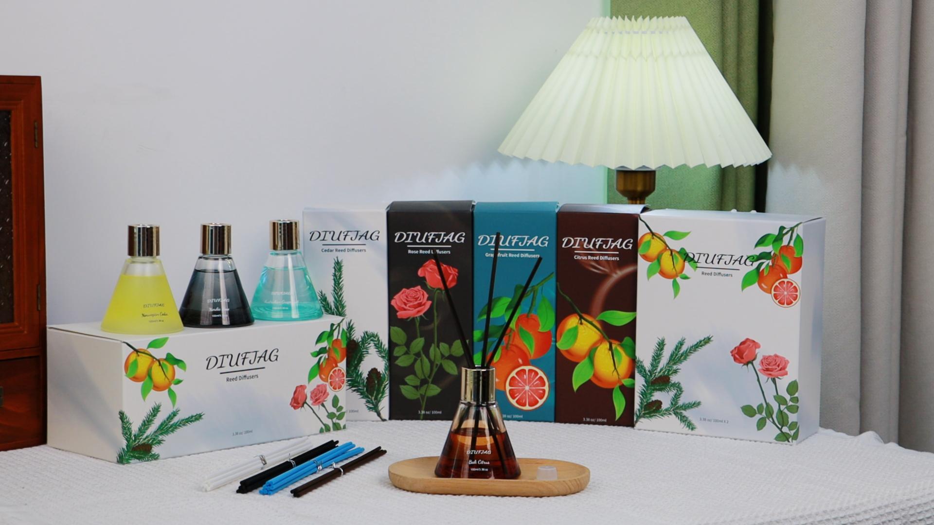 Difusor de aroma cedro noruego con 8 varillas blancas miniatura 6