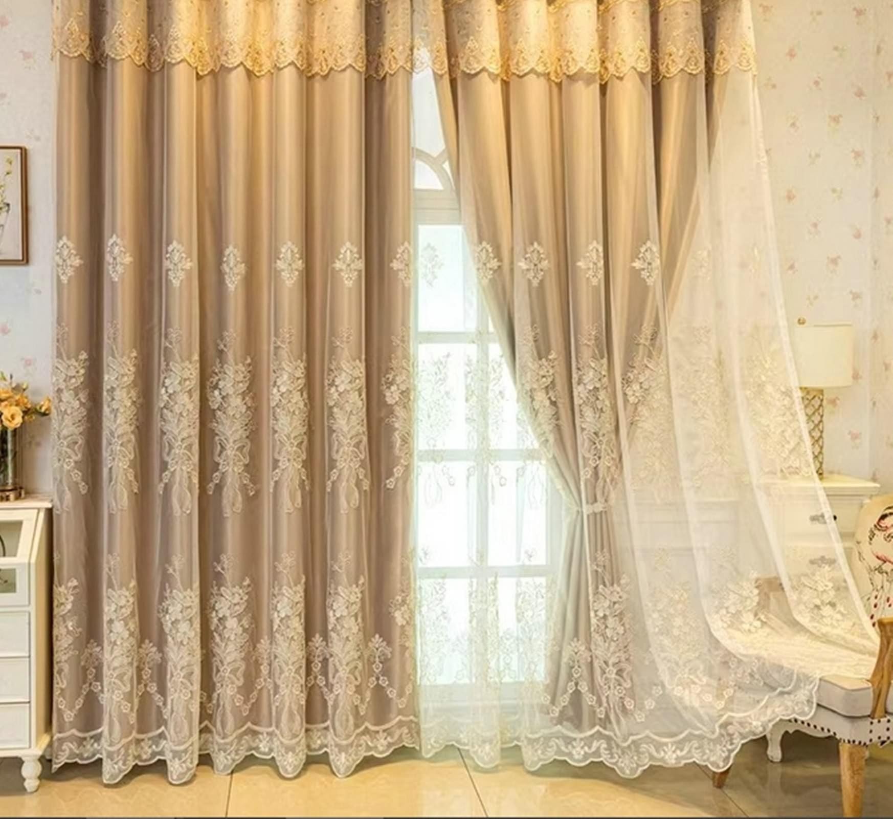 Rideau occultant salon et chambre avec crochet motif fleurs crème 2 pièces 132x244
