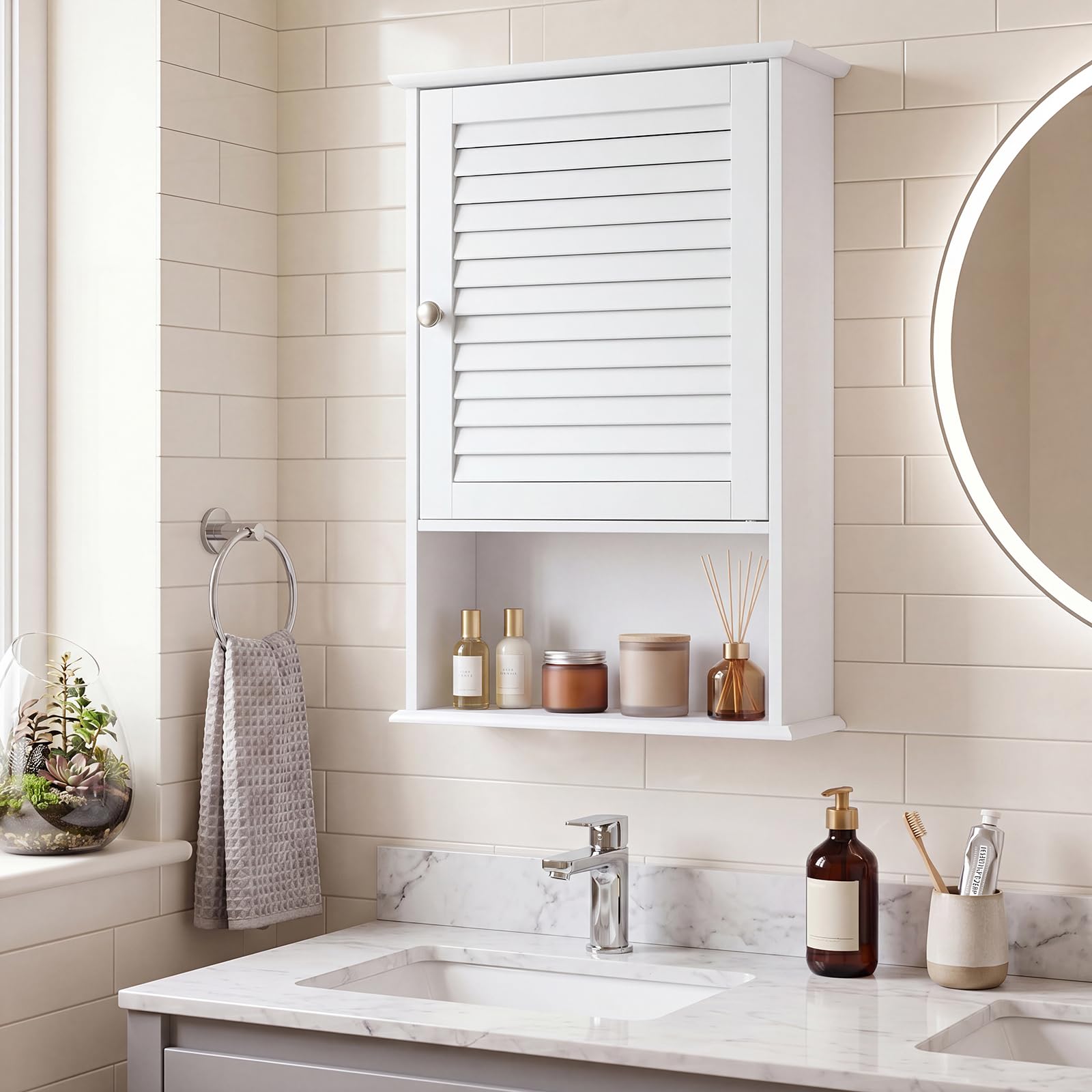 LIFEZEAL Armoire de Salle de Bain Murale avec 3 Étagères de Rangement, 42 x 17 x 70 CM,Meuble de Rangement Suspendu à Une Porte en Bois pour Salle de Bains, Étagère Réglable (Blanc)