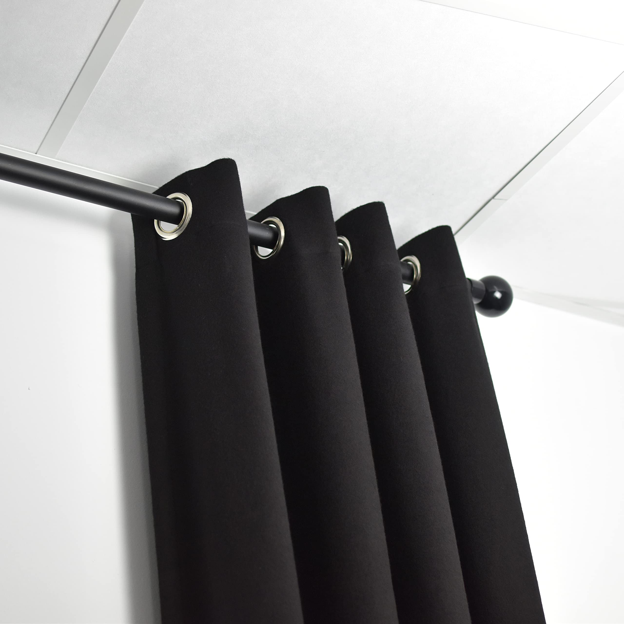 ACOUSPANEL Cortina Acústica de Tejido Opaco Anti Ruido, Dimensiones 135x240cm, Algodón Ignífugo Escénico, Afelpado a Las Dos Caras de 300gr, Color Negro