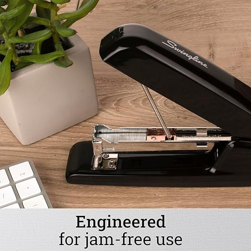 Vista 3 de Swingline 747 - Engrapadora icónica de escritorio, capacidad para engrapar 25 hojas, engrapadora resistente para suministros de escritorio, oficina