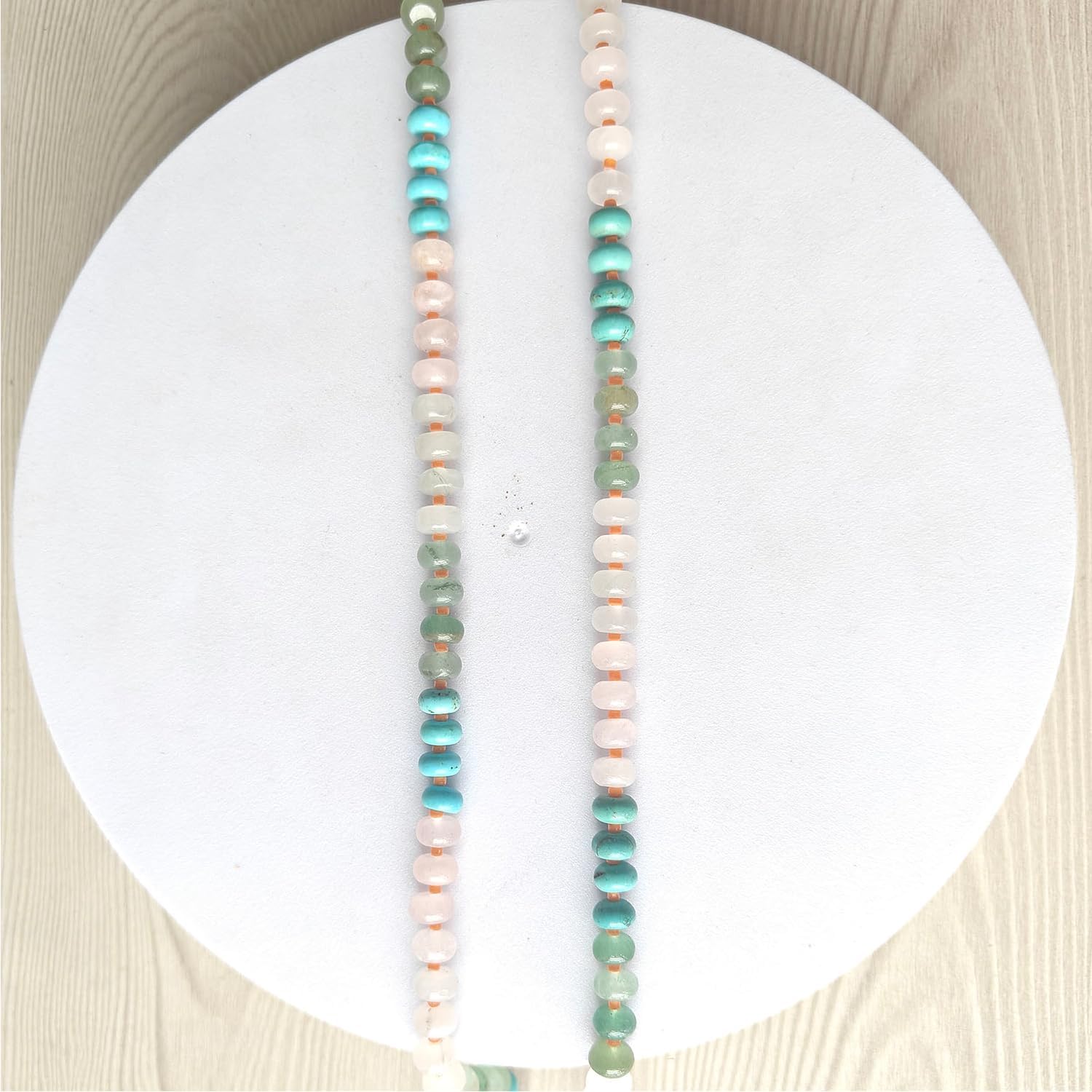Gargantilla de cuentas de piedra natural para mujeres y niñas, hecha a mano, chapada en oro, hebilla circular, surfista, playa, joyería de verano, regalo