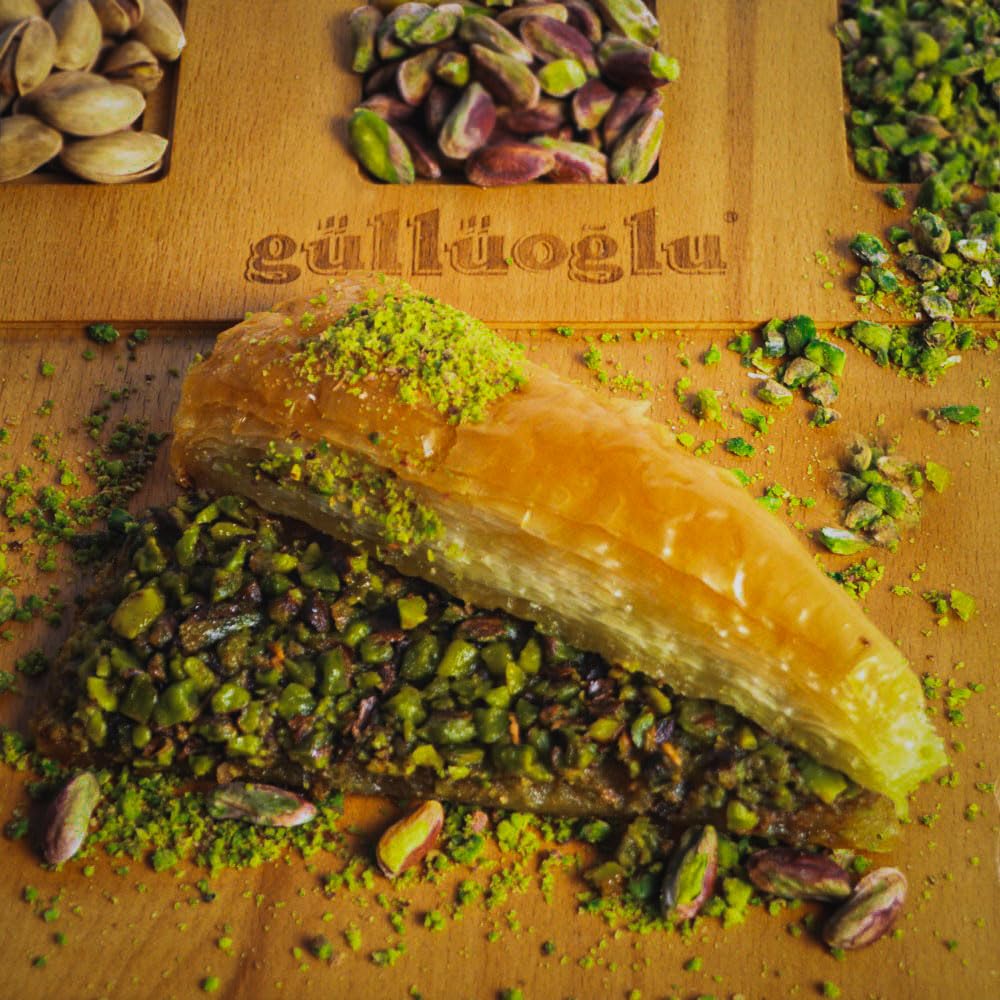 Gulluoglu Carrot Slice Pistachio Baklava, 4 pieces (1.19 lb - 540 gr), daily fresh shipment from Istanbul/Turkey