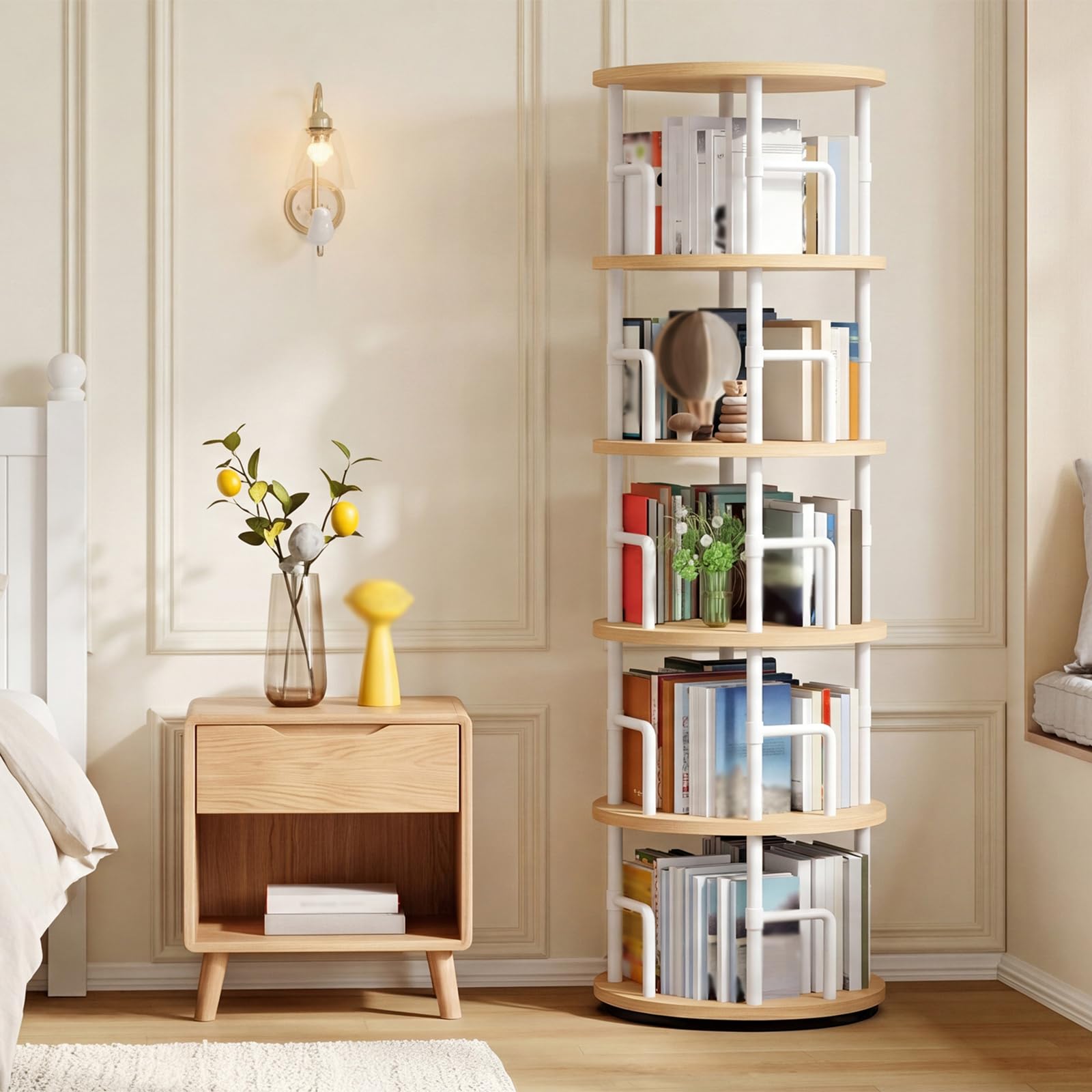 MAHANCRIS Estantería Giratoria de 5 Niveles, Display girevole a 360°,Librería de Pie con Barras de Seguridad, para Sala, Dormitorio o Despacho, Madera Natural y Blanco ABKBN4501