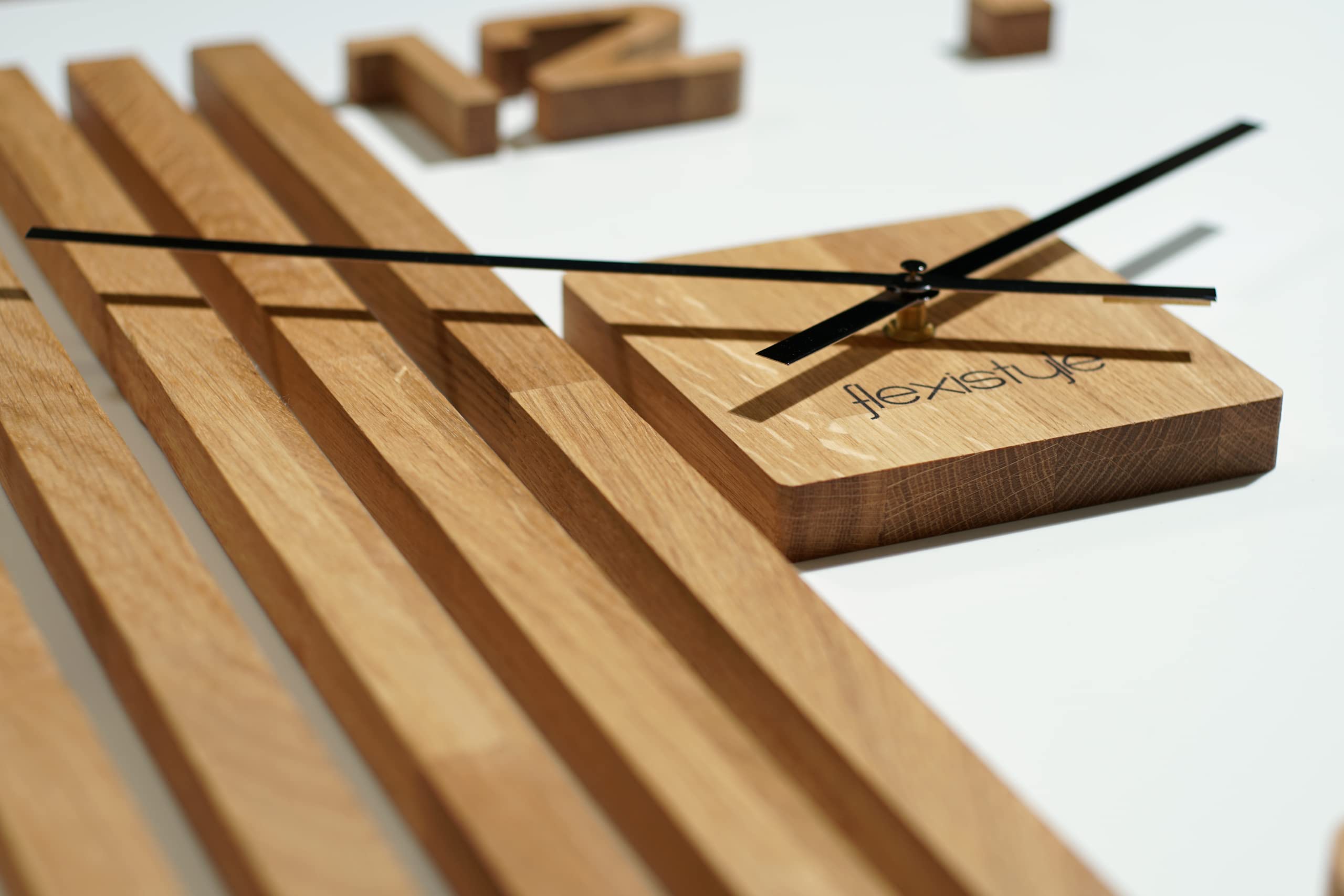 3D Wanduhren DIY Holz Eiche Lamellen große 60 cm 3D Wanduhr Modern Design EKO Wandtattoo Dekoration Uhren für Büro Wohnzimmer Schlafzimmer Dekoartikel Quarzuhr (Schwarze Zeiger)