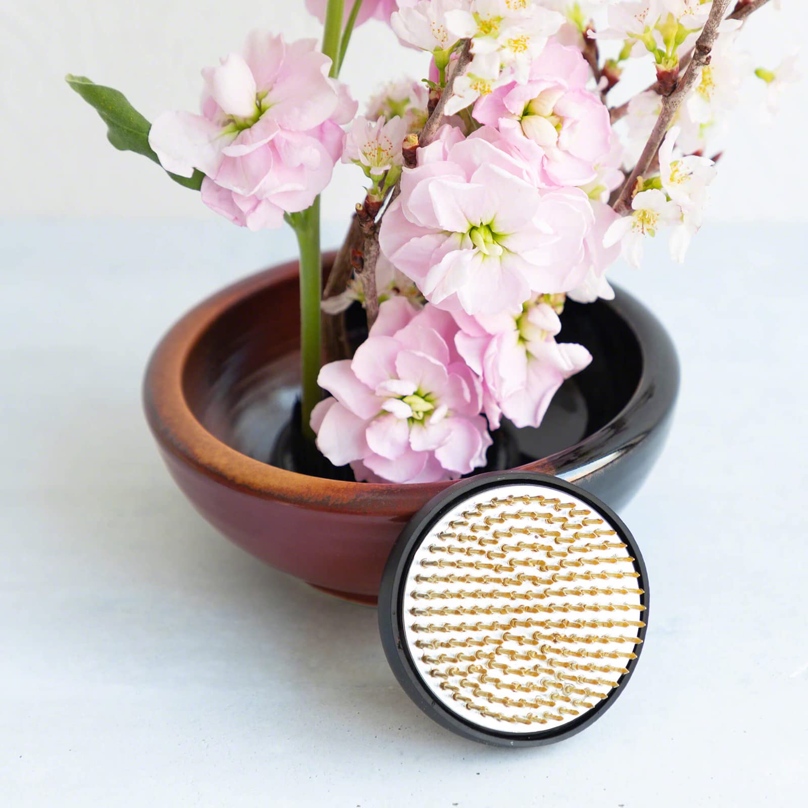 Kenzan Radial 62 Mm Wazakura – Pique-Fleurs Ikebana Japonais Artisanal, 271 Aiguilles, Fabriqué à La Main à Niigata