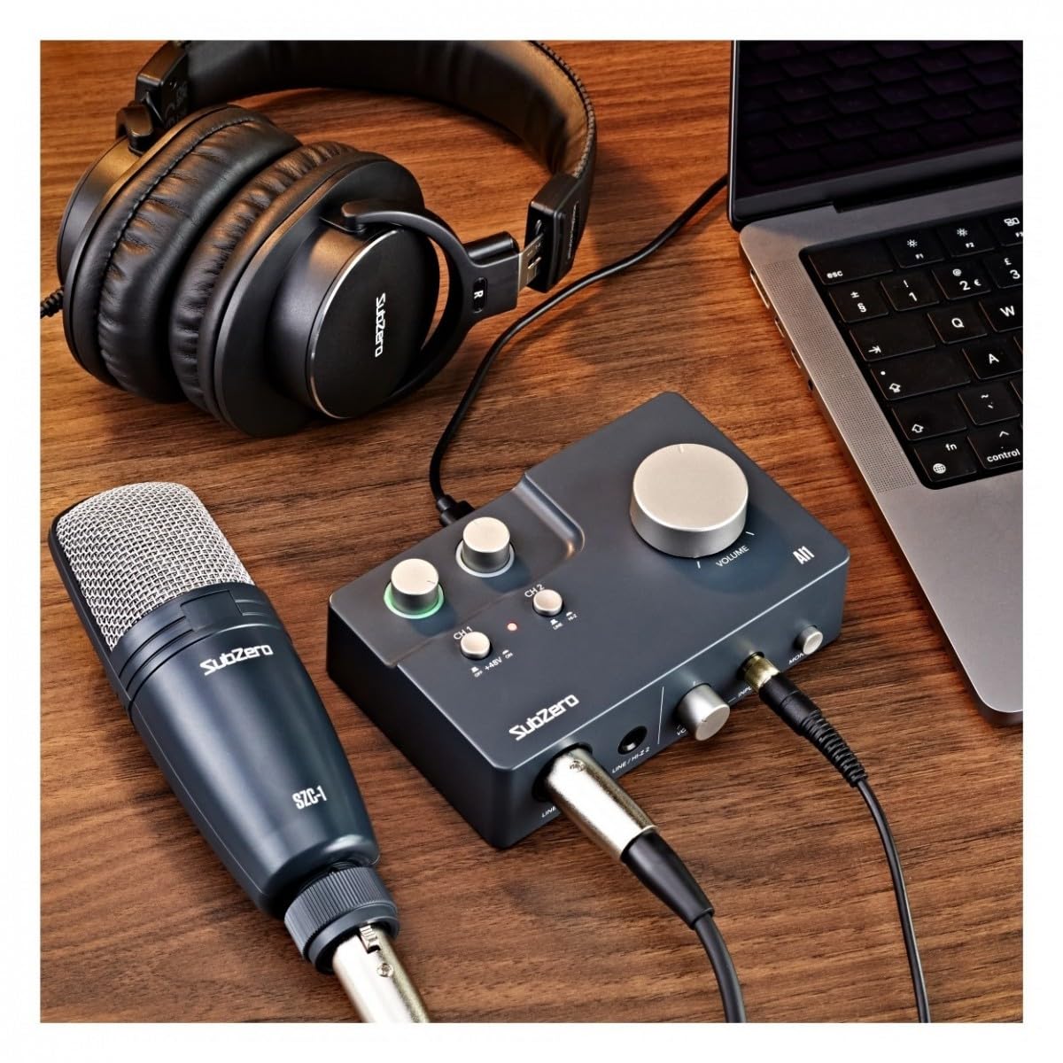 Interfaccia Audio AI1 2 Canali BASE-1 con Microfono | Ideale per podcaster e registrazione domestica, installazione rapida e facile, include interfaccia audio