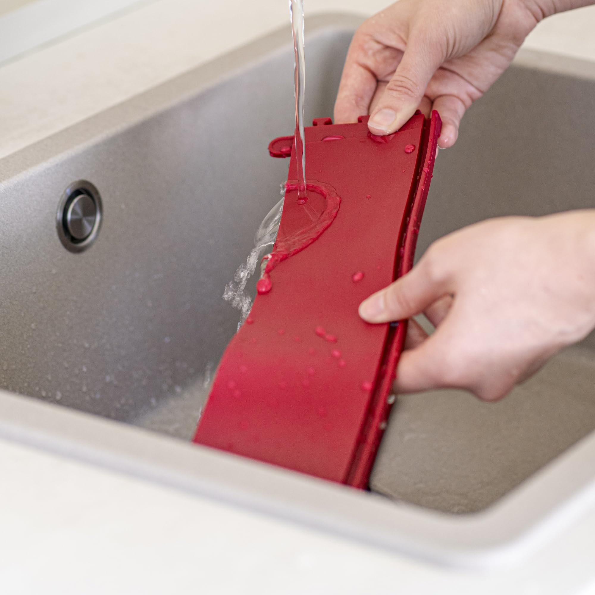 coox Molde desmontable con base de porcelana de 26 cm en color rojo, hornear y servir directamente en la placa de porcelana, no requiere reposicionamiento