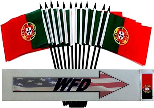 Miniatura 164 de Banderas de escritorio de Nicaragua, paquete de 12 banderas pequeñas de poliéster de 4 x 6 pulgadas en miniatura para mesa de oficina, pequeñas