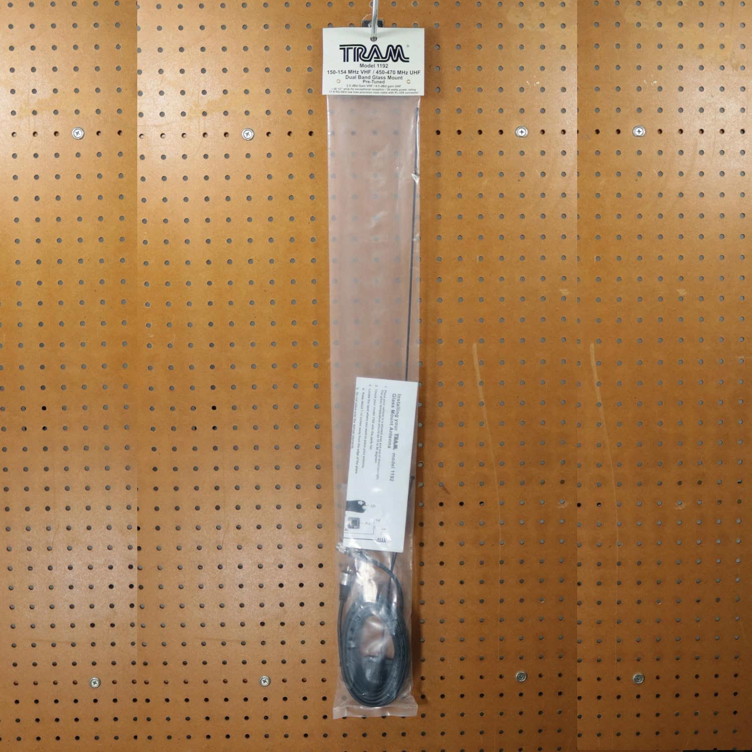 Tram 1192 - Kit de antena de radio amateur presintonizada de doble banda de 50 W a 154 MHz VHF/450 MHz a 470 MHz UHF con soporte de vidrio y cable